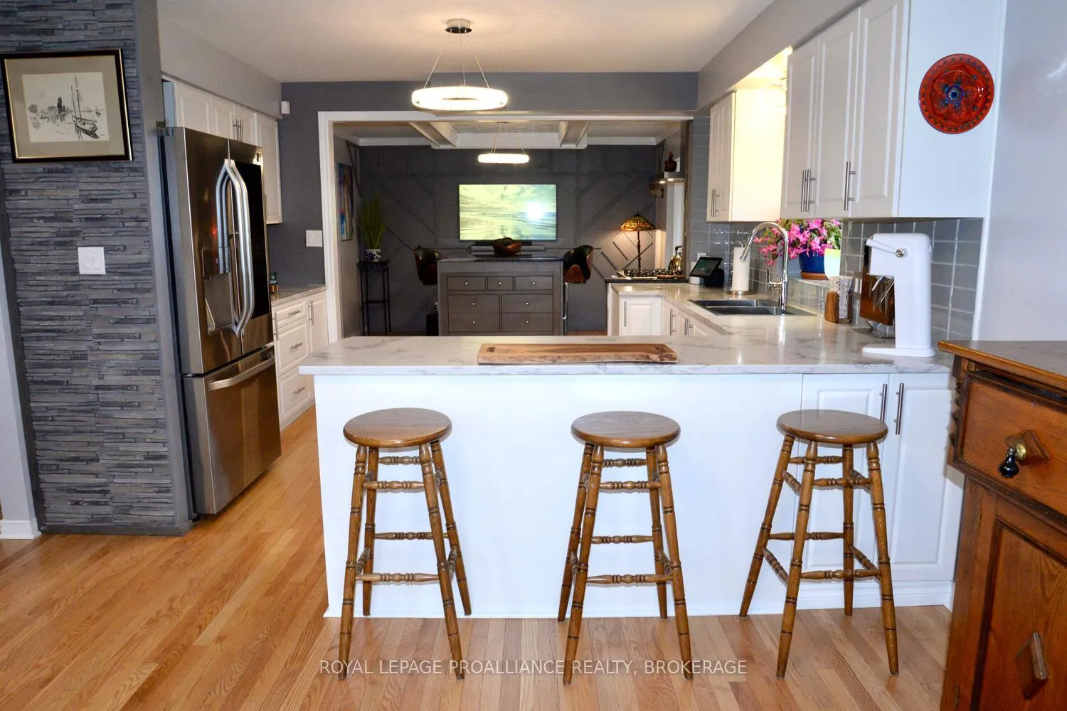 Photo 16 of 59 Glencoe Crescent, Kingston, West of Sir John A. Blvd — HOMEH