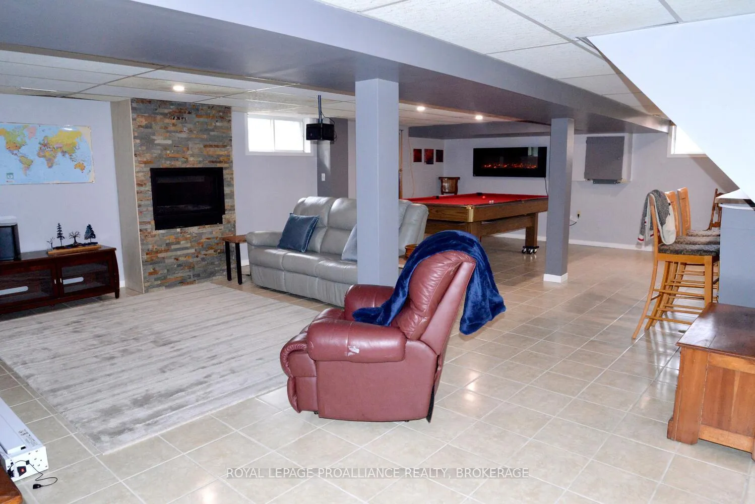 Photo 32 of 59 Glencoe Crescent, Kingston, West of Sir John A. Blvd — HOMEH