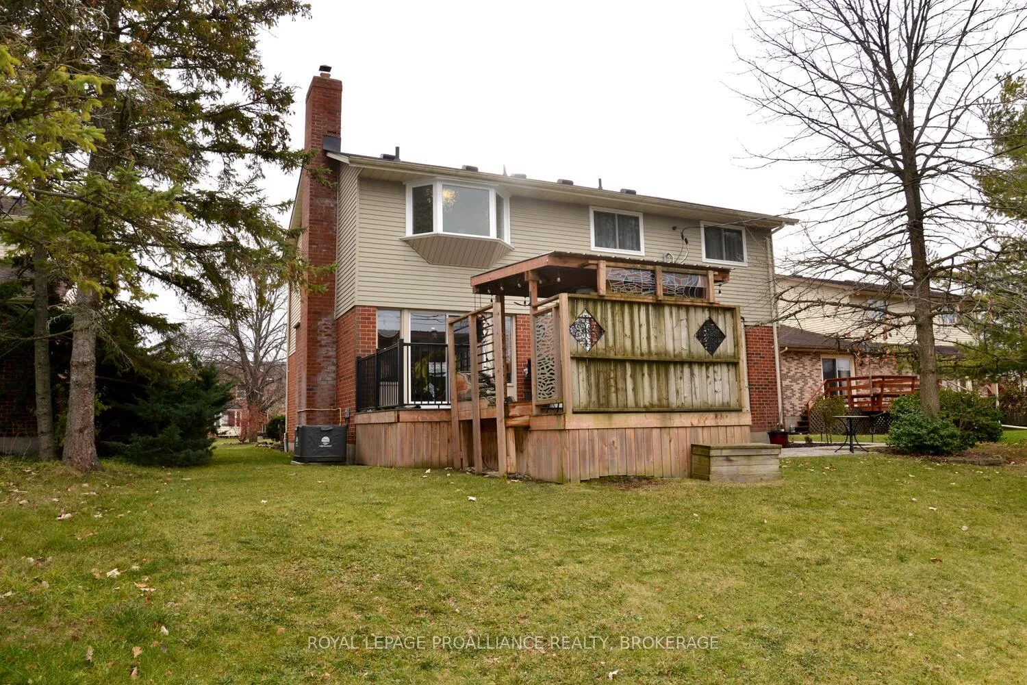 Photo 41 of 59 Glencoe Crescent, Kingston, West of Sir John A. Blvd — HOMEH