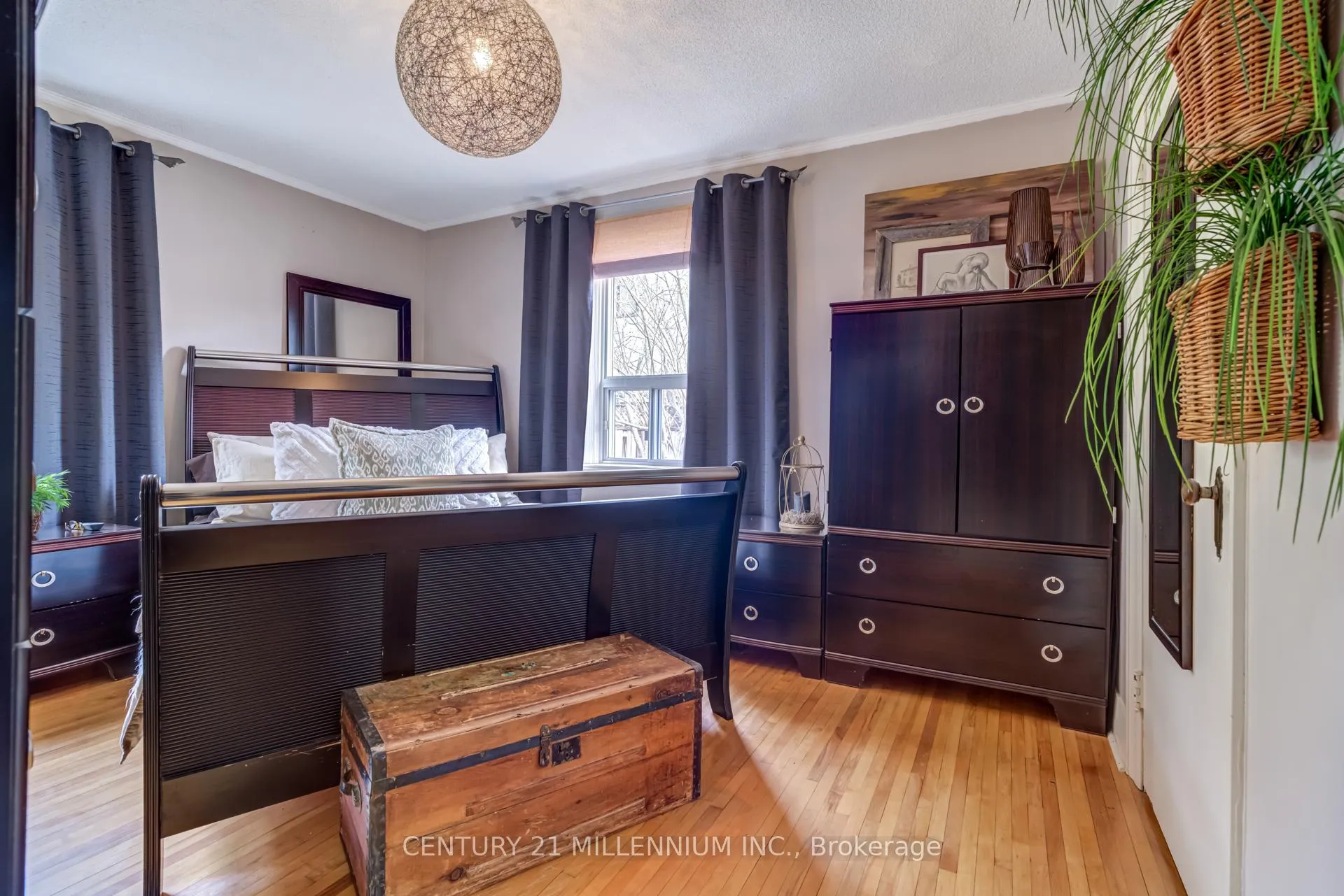 Photo 9 of 30 Clarence Street, Brampton, Downtown Brampton — HOMEH