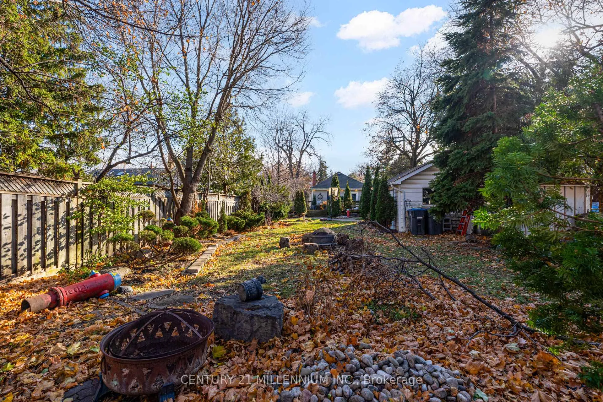 Photo 26 of 30 Clarence Street, Brampton, Downtown Brampton — HOMEH