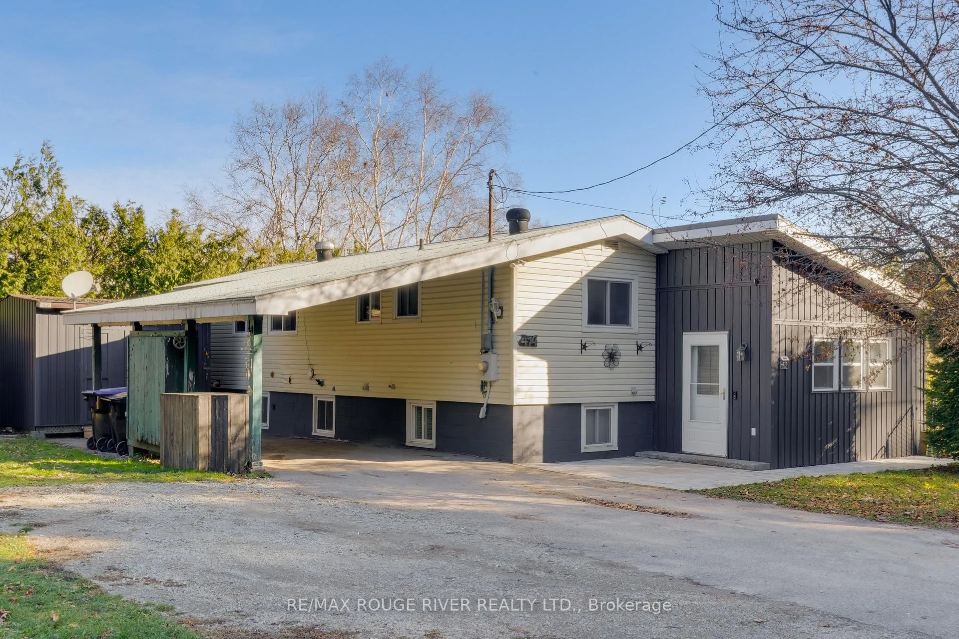 Photo 2 of 474 Wardell Street, Tay, Port McNicoll — HOMEH