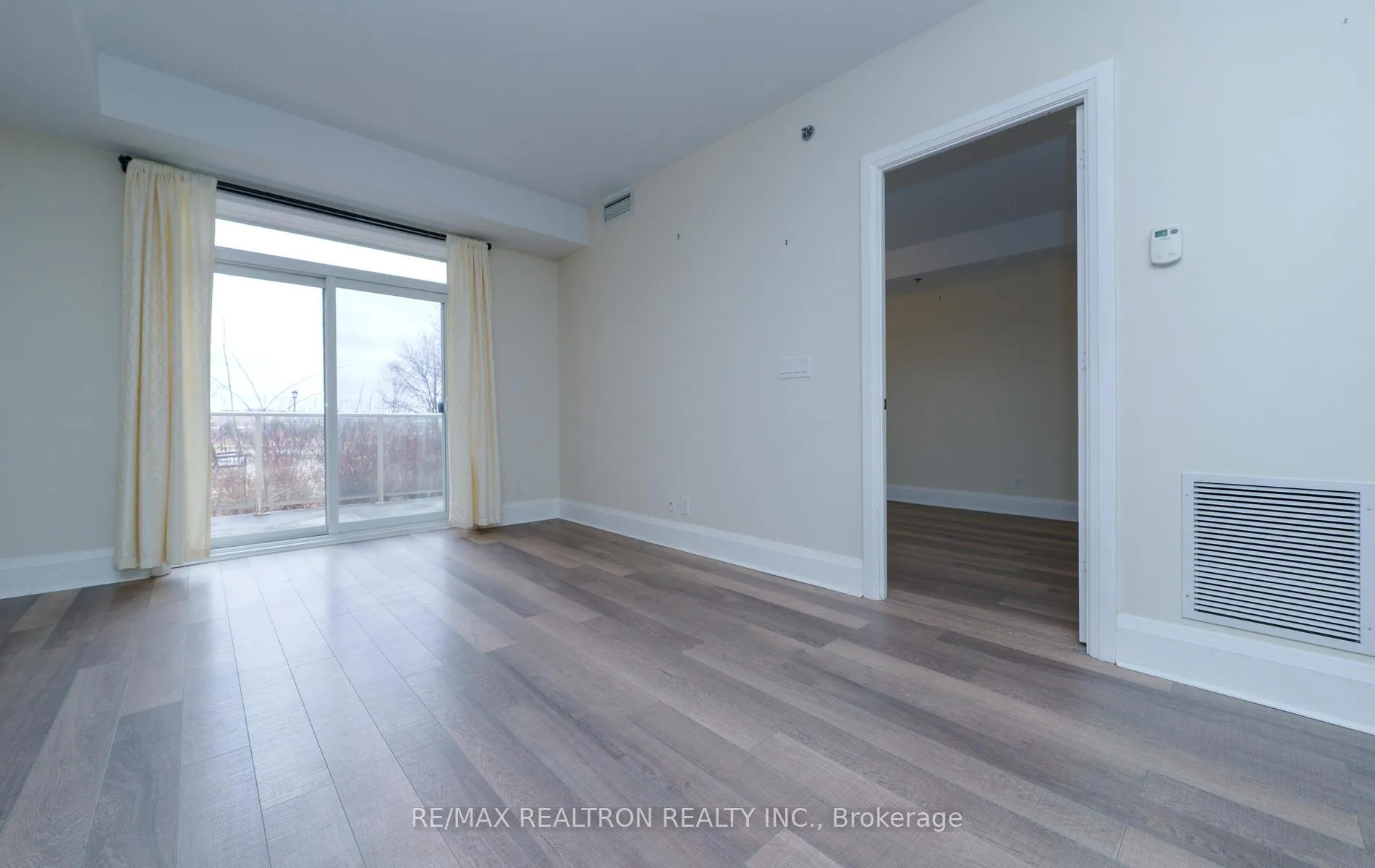 Photo 6 of Unit 129, 28 Prince Regent Street, Markham, Cathedraltown — HOMEH