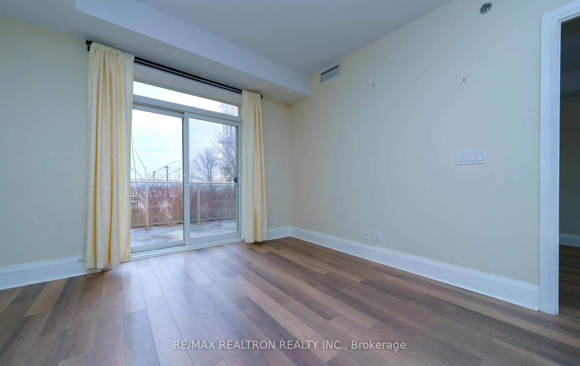 Photo 9 of Unit 129, 28 Prince Regent Street, Markham, Cathedraltown — HOMEH