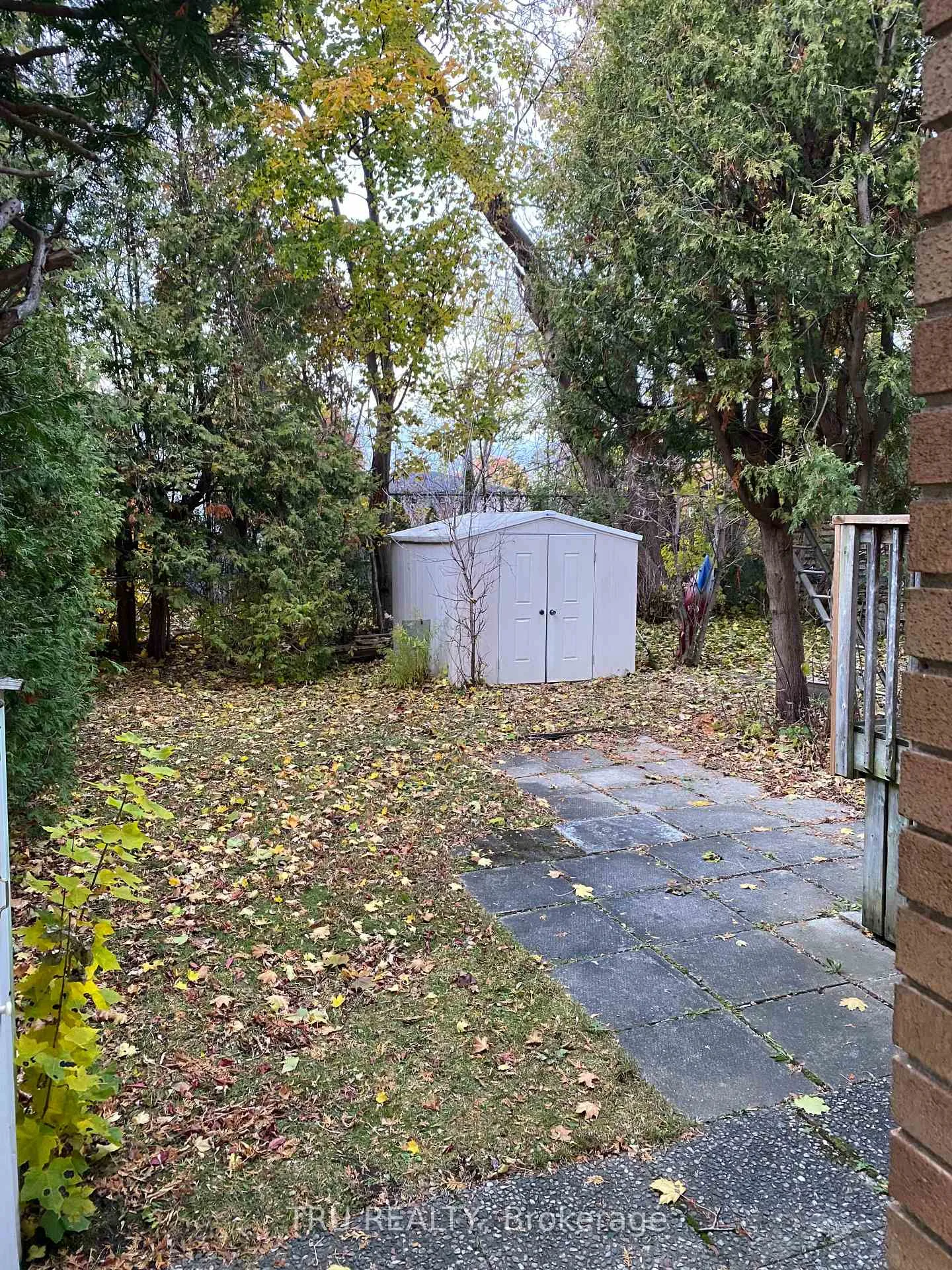 Photo 10 of Unit 1, 2687 Cresthill Street, Ottawa, Queensway Terrace North — HOMEH