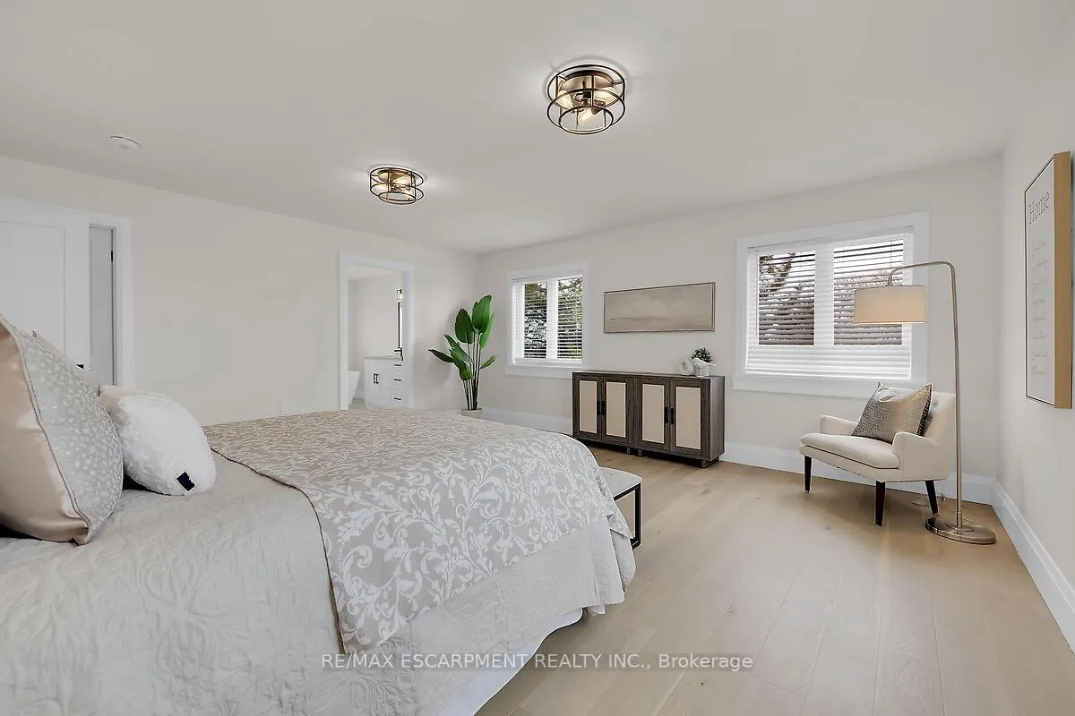 Photo 27 of 8184 Airport Road E, Hamilton, Rural Glanbrook — HOMEH