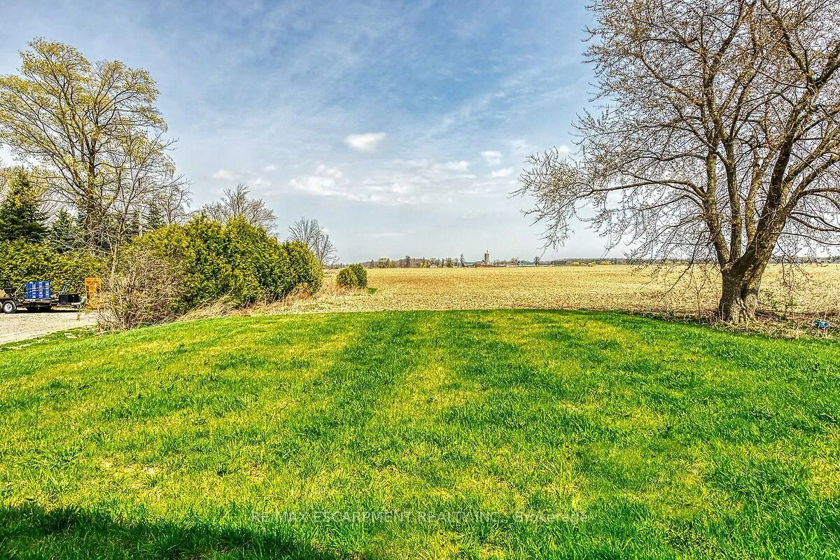 Photo 43 of 8184 Airport Road E, Hamilton, Rural Glanbrook — HOMEH
