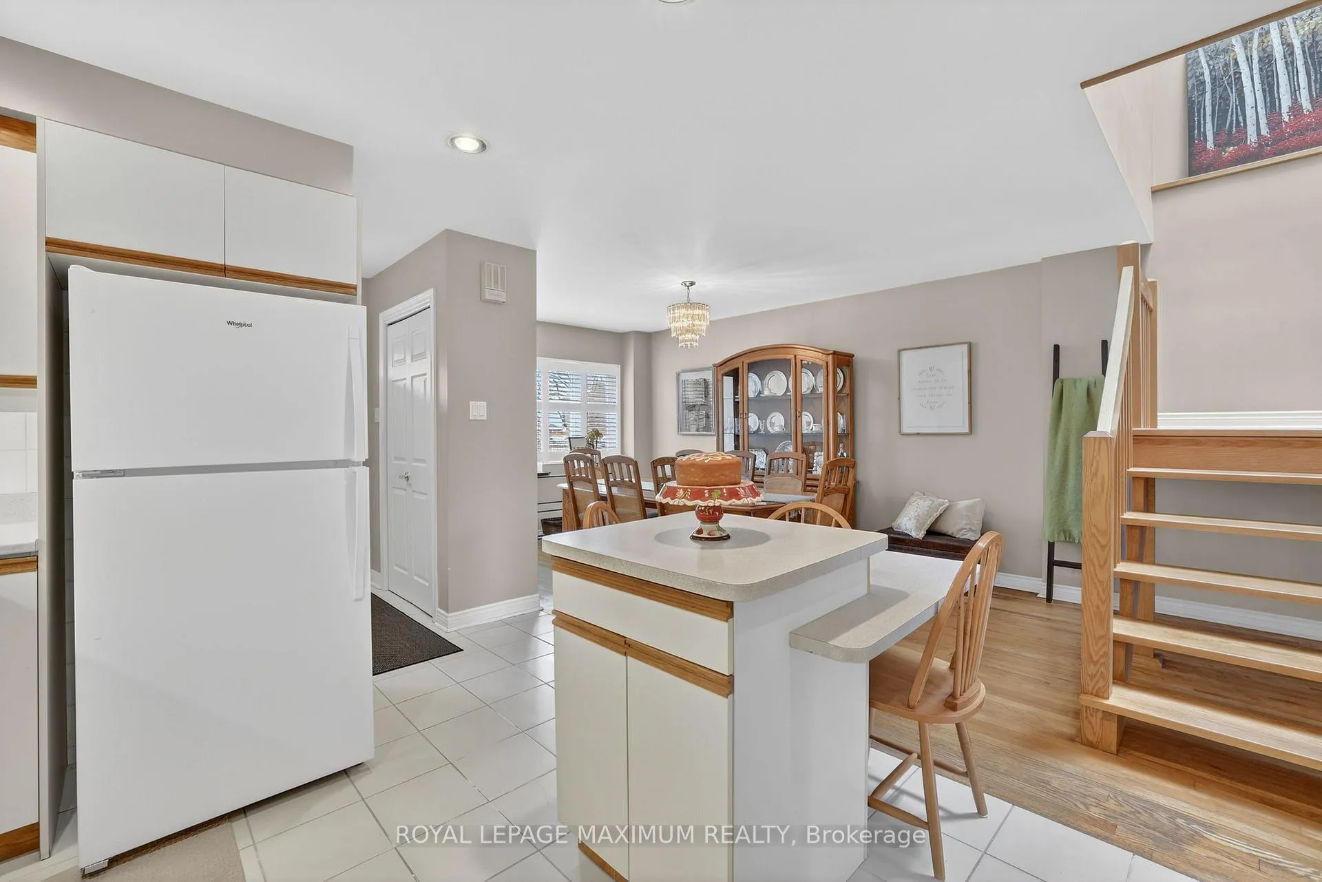 Photo 7 of 163 Durant Avenue, Toronto, East York — HOMEH
