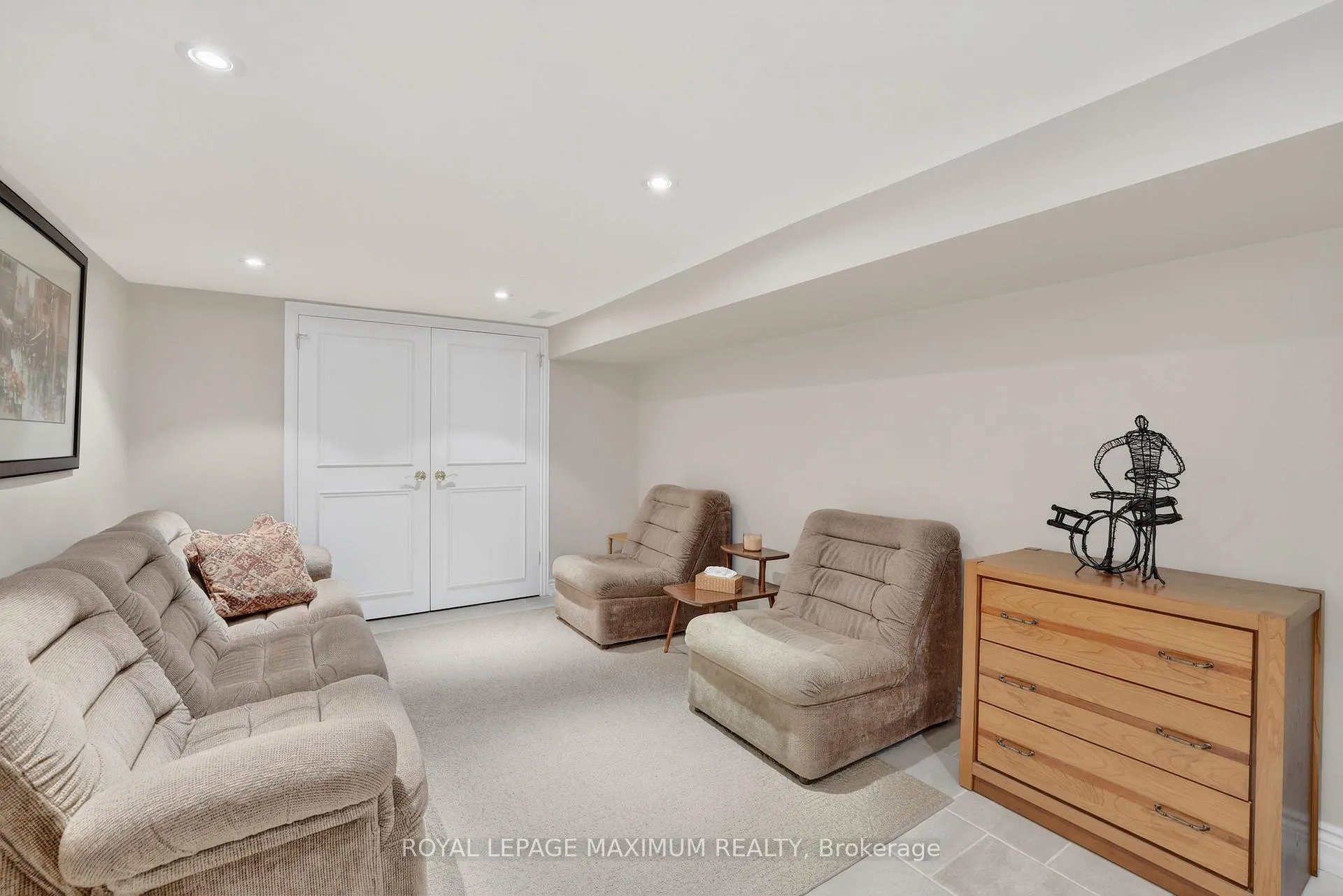 Photo 27 of 163 Durant Avenue, Toronto, East York — HOMEH