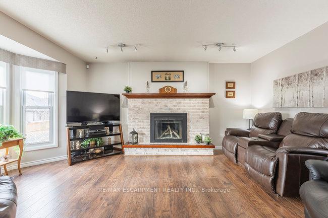 Photo 7 of 150 Keefer Road, Thorold, Confederation Heights — HOMEH