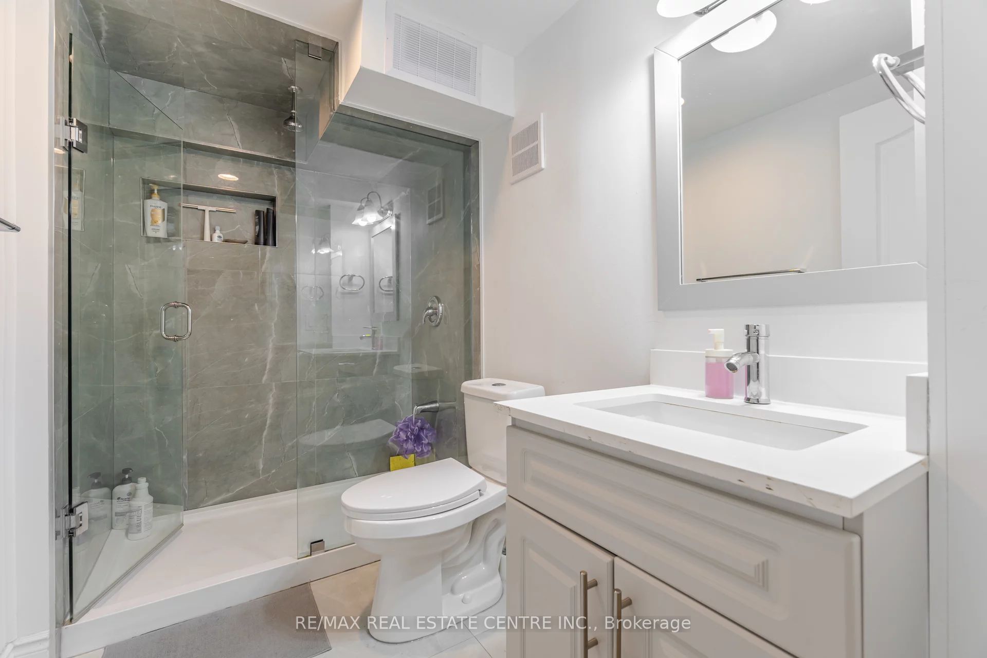 Photo 57 of Unit 14, 35 Malta Avenue, Brampton, Fletcher's Creek South — HOMEH