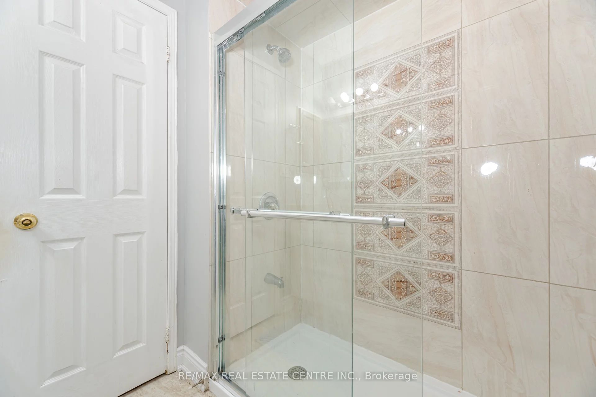 Photo 54 of Unit 14, 35 Malta Avenue, Brampton, Fletcher's Creek South — HOMEH