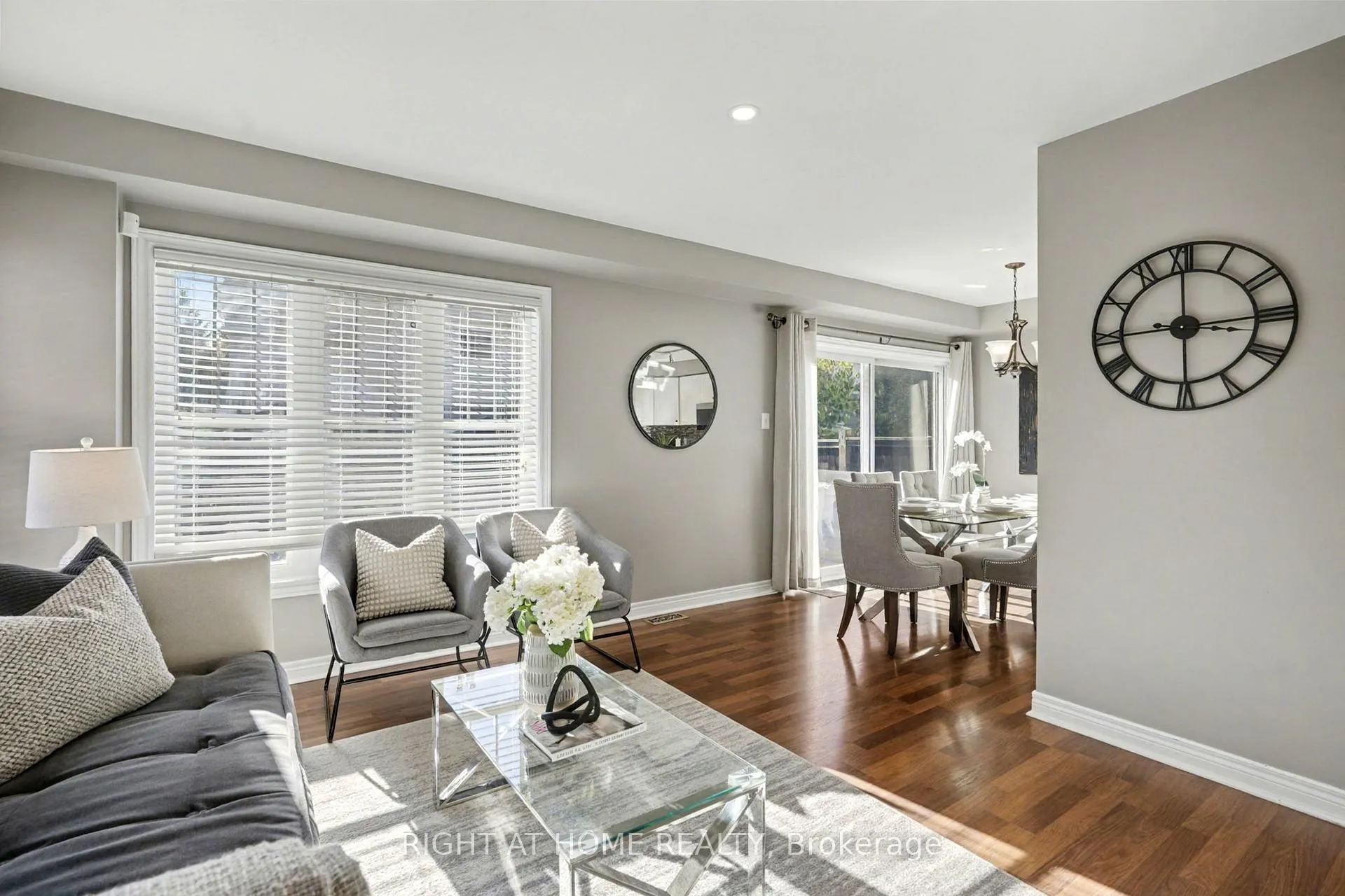 Photo 5 of 88 Buttercup Crescent, Hamilton, Waterdown — HOMEH
