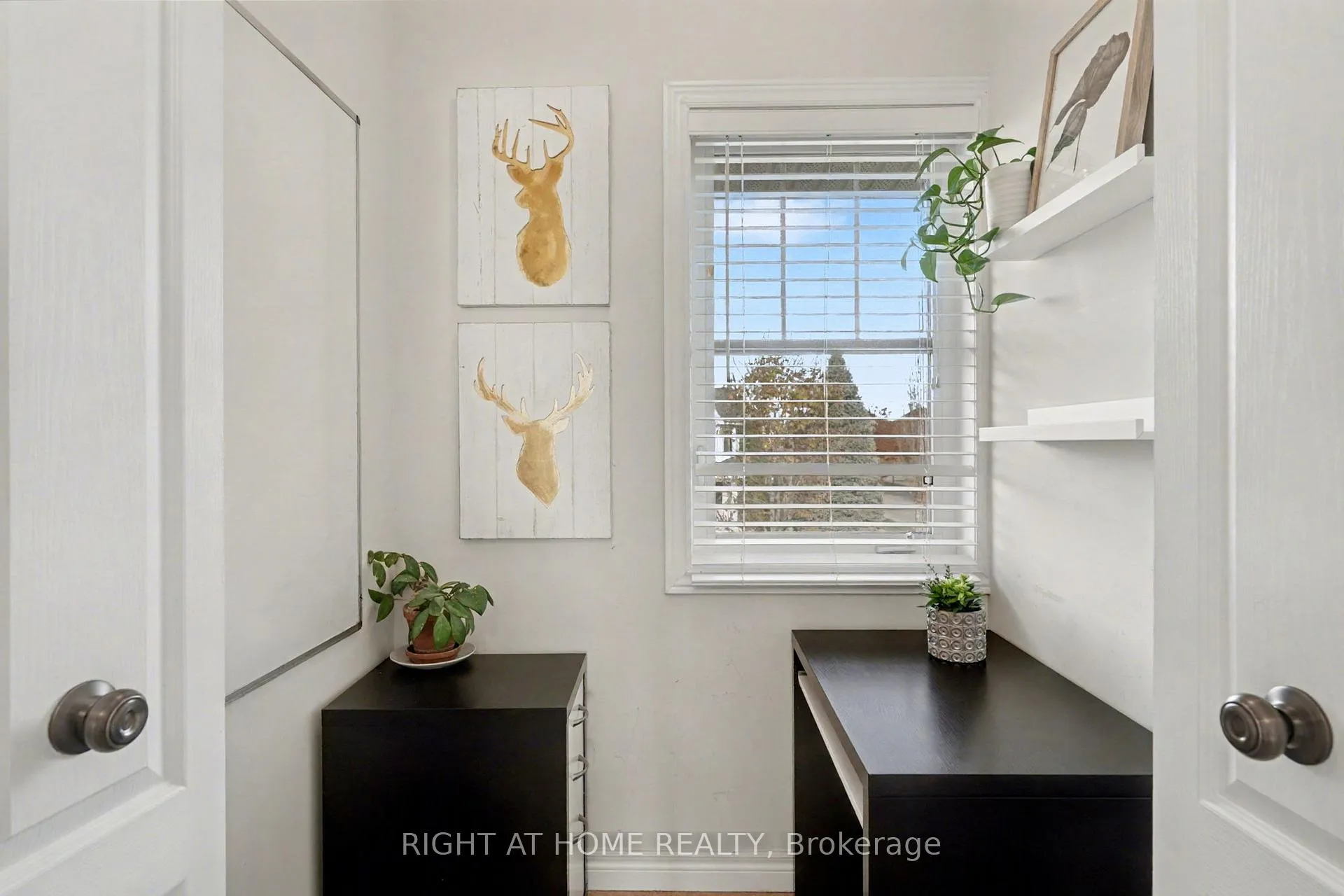 Photo 18 of 88 Buttercup Crescent, Hamilton, Waterdown — HOMEH