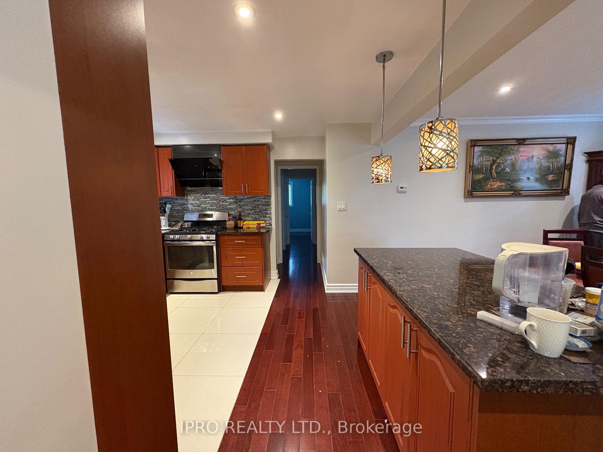 Photo 6 of 24 Gracemount Crescent, Scarborough, Woburn — HOMEH