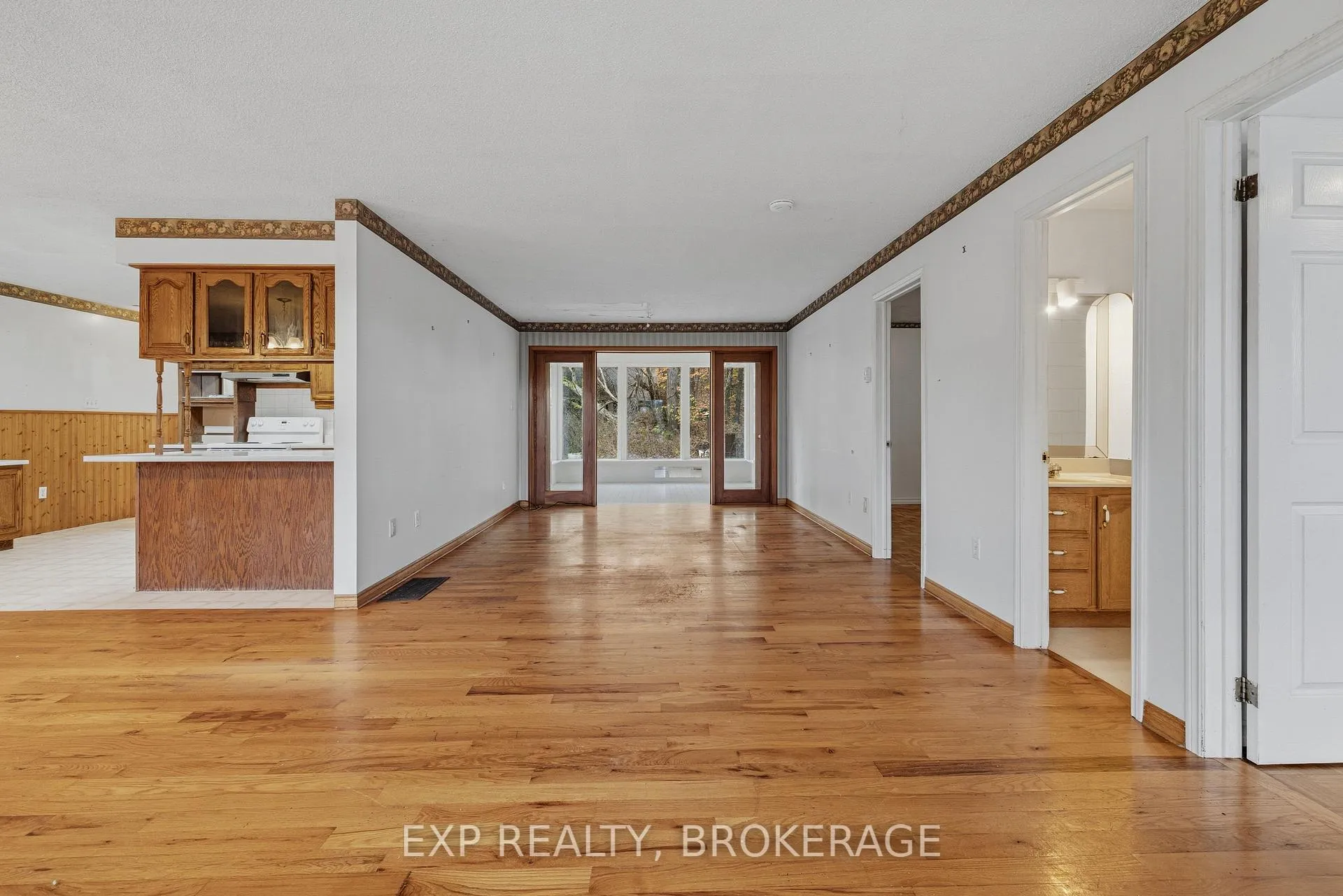 Photo 8 of 6392 Perth Road, Frontenac, Frontenac South — HOMEH