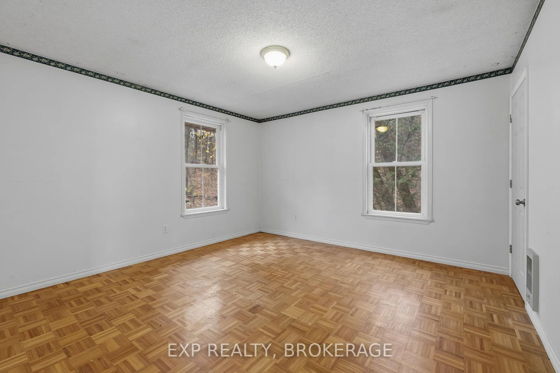 Photo 17 of 6392 Perth Road, Frontenac, Frontenac South — HOMEH