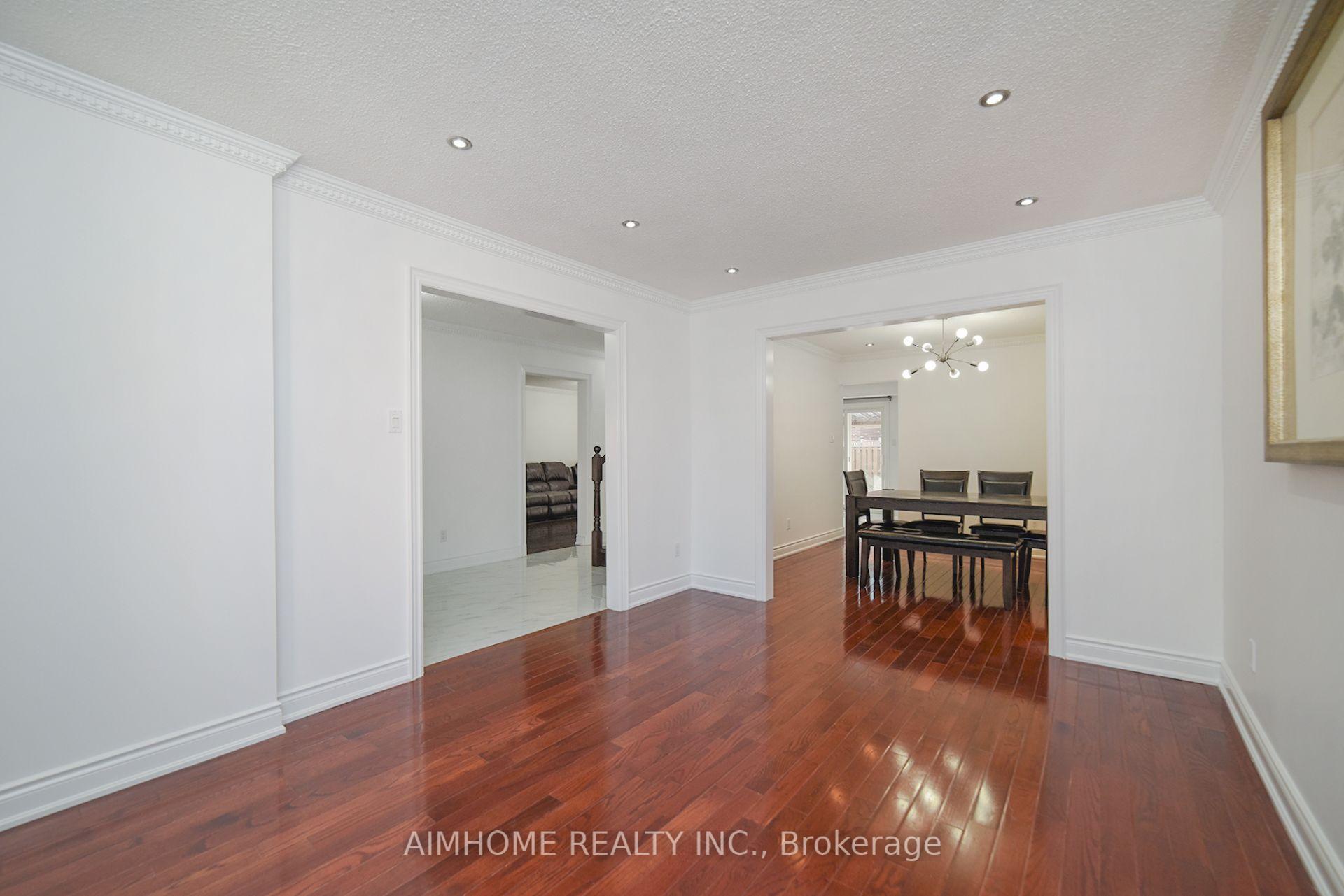 Photo 12 of 213 Hupfield Trail, Scarborough, Malvern — HOMEH