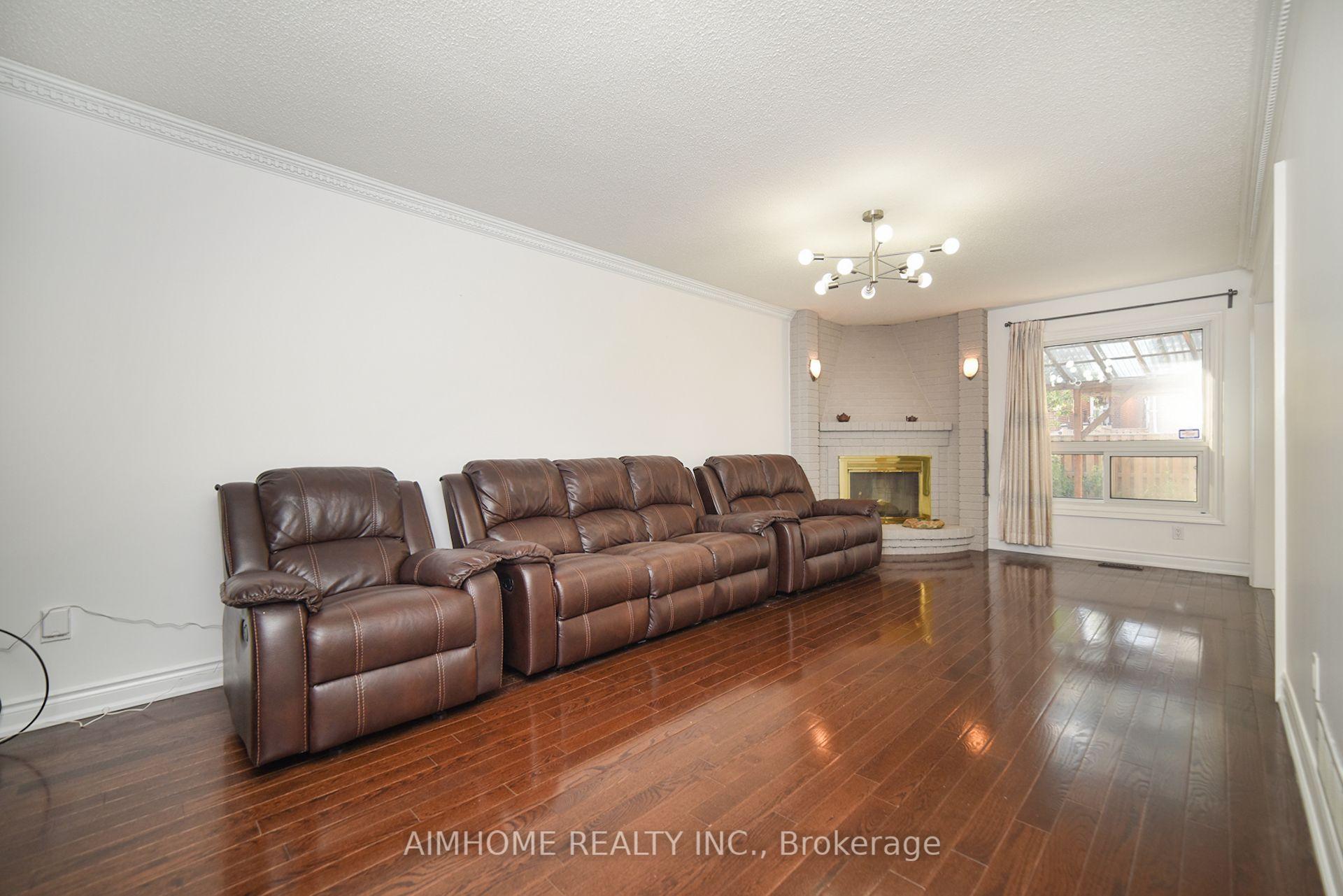 Photo 16 of 213 Hupfield Trail, Scarborough, Malvern — HOMEH