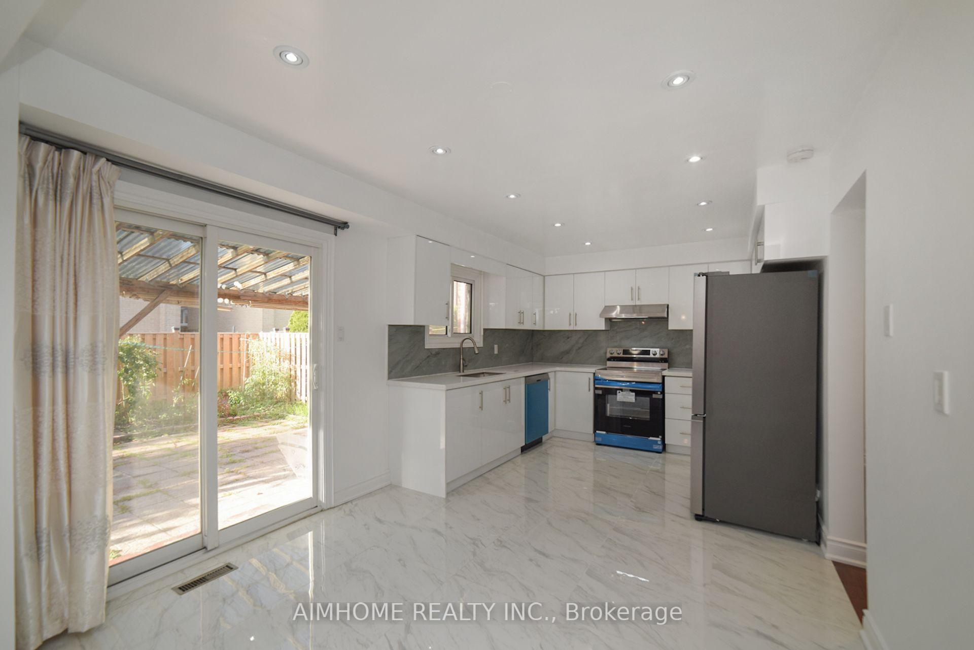 Photo 20 of 213 Hupfield Trail, Scarborough, Malvern — HOMEH