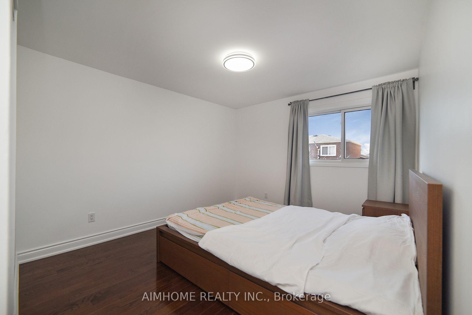 Photo 24 of 213 Hupfield Trail, Scarborough, Malvern — HOMEH