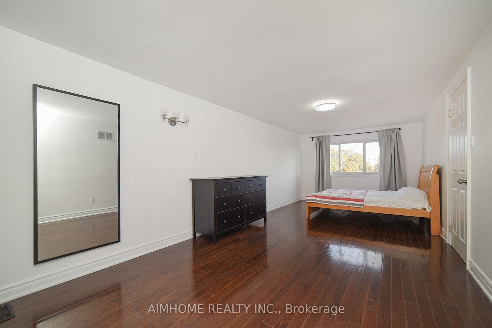 Photo 30 of 213 Hupfield Trail, Scarborough, Malvern — HOMEH