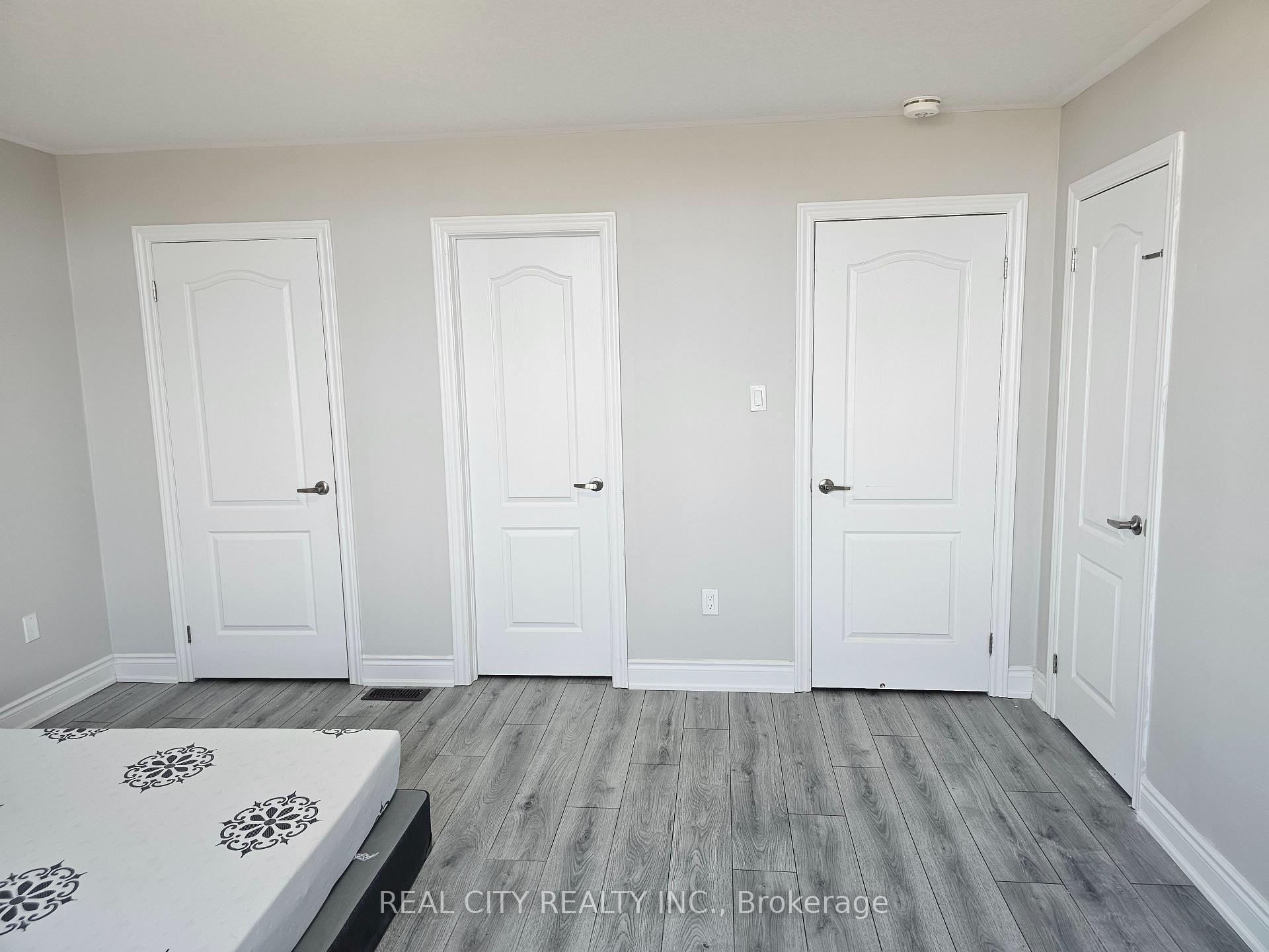 Photo 9 of 132 Sunset Way, Thorold, Rolling Meadows — HOMEH