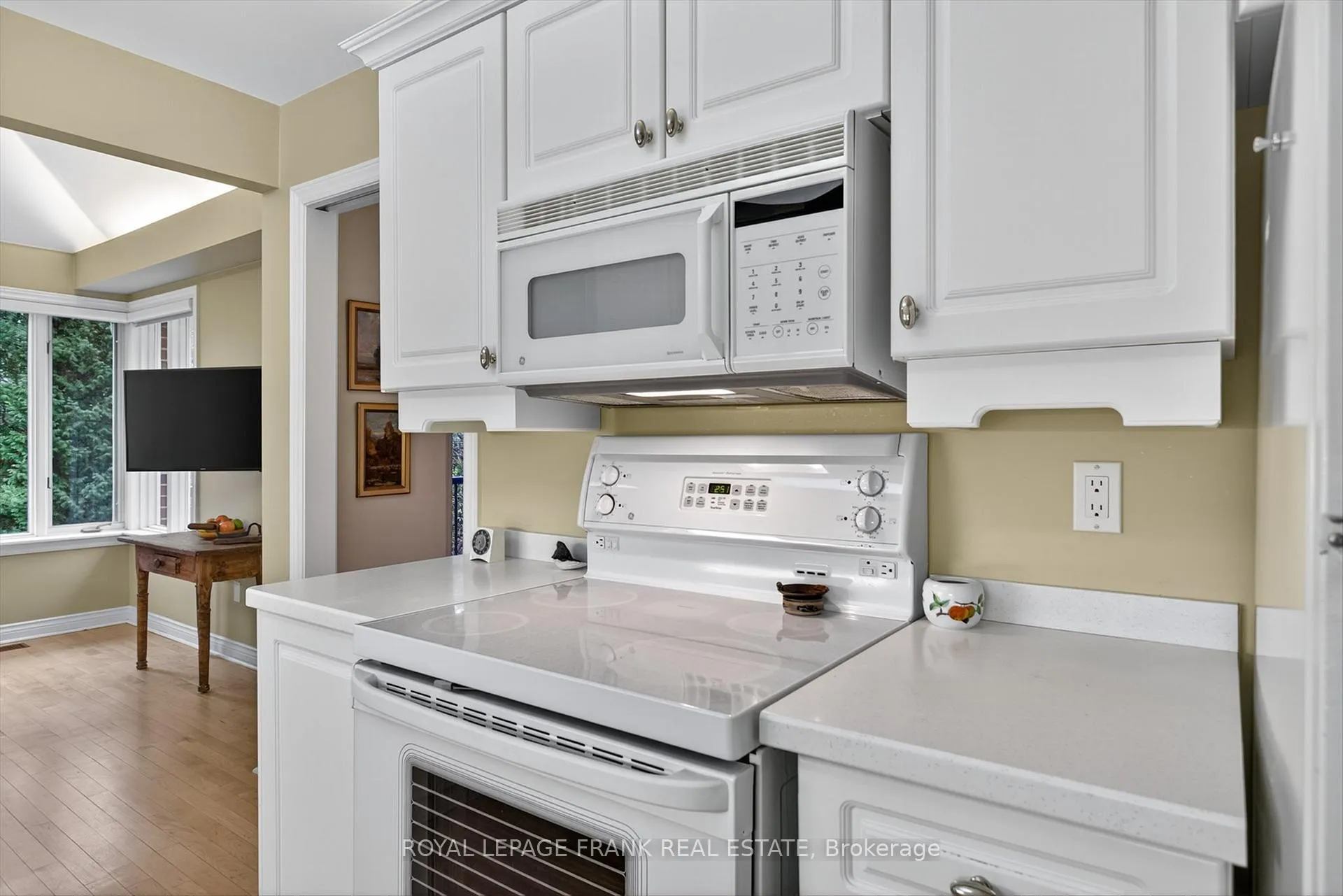 Photo 13 of Unit 8, 1121 Armour Road, Peterborough, Ashburnham Ward 4 — HOMEH