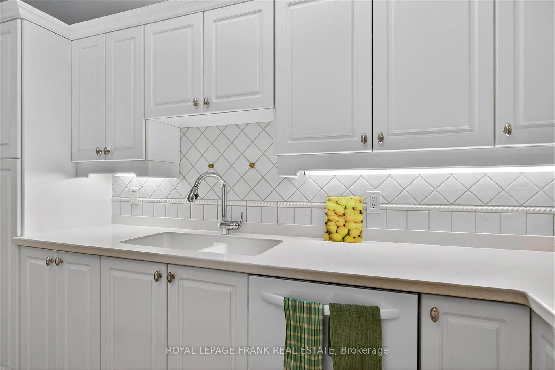 Photo 14 of Unit 8, 1121 Armour Road, Peterborough, Ashburnham Ward 4 — HOMEH
