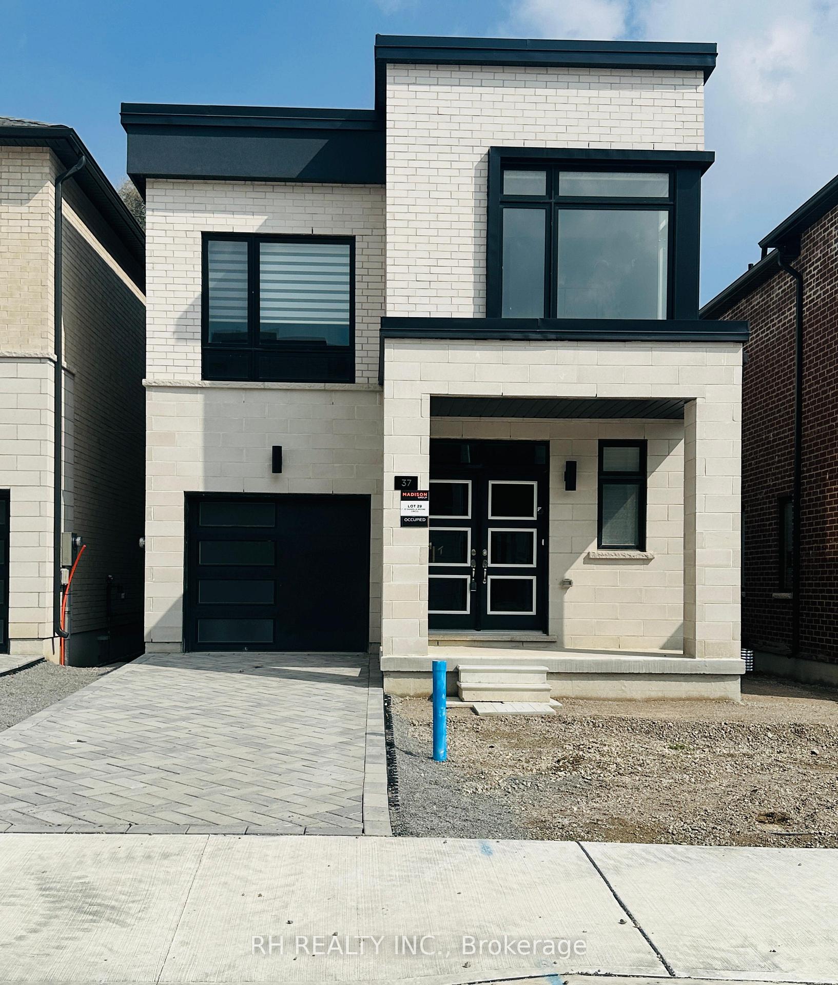 Photo 1 of 37 Danielle Moore Circle, Scarborough, Bendale — HOMEH
