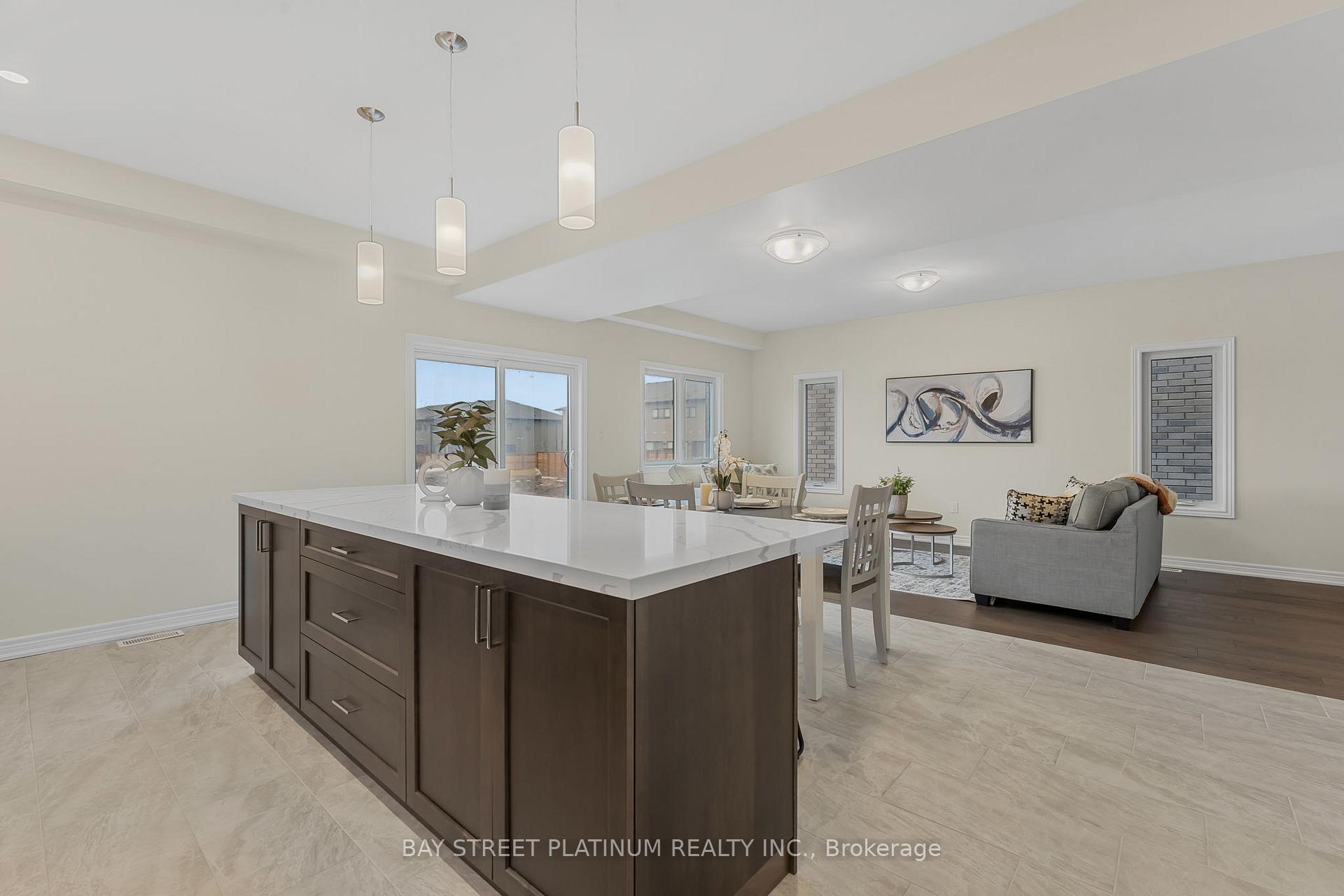 Photo 5 of 15 Alicia Cres, Thorold, Hurricane/Merrittville — HOMEH
