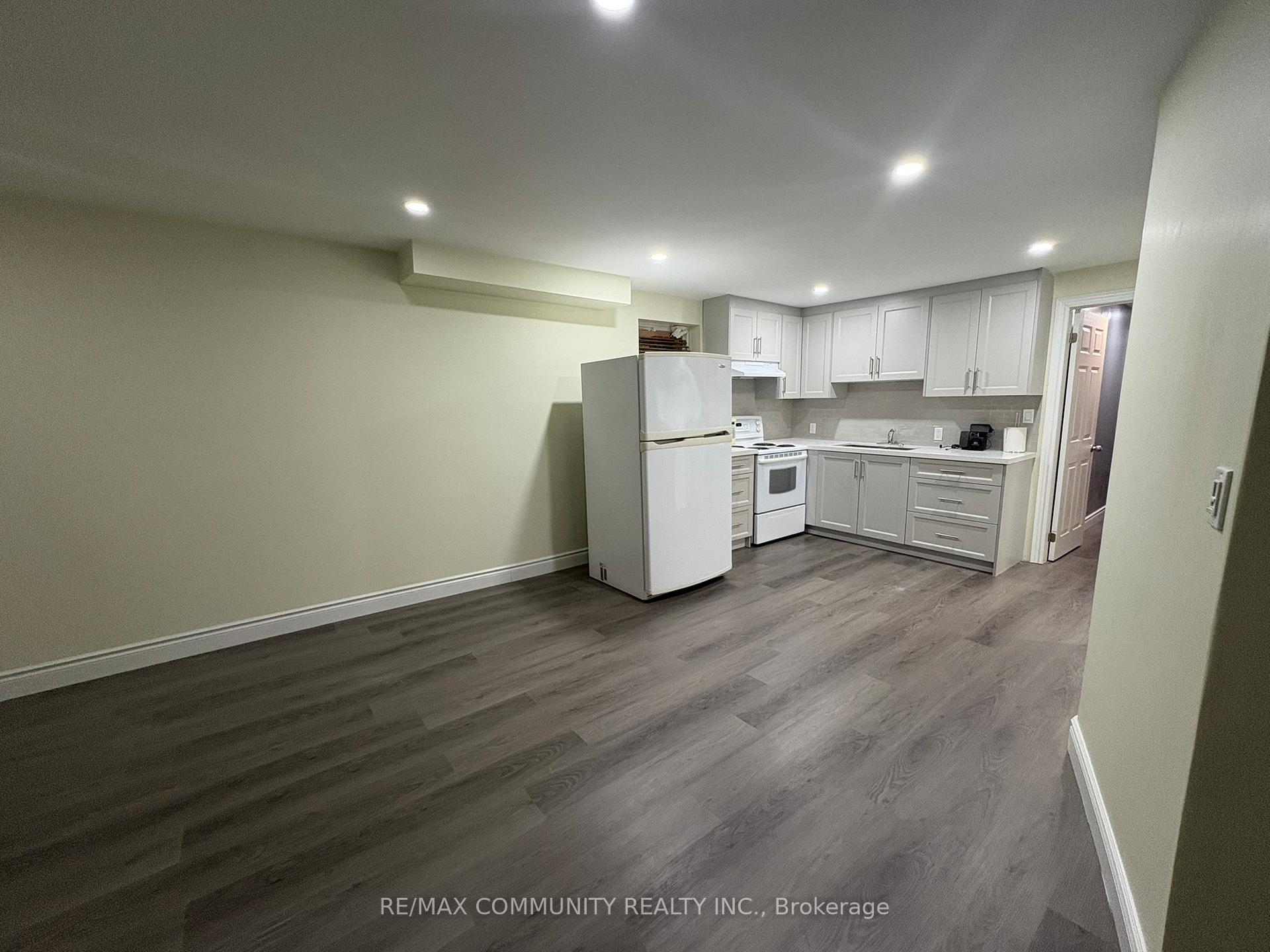 Photo 5 of 117 Millhouse Crescent, Scarborough, Rouge — HOMEH