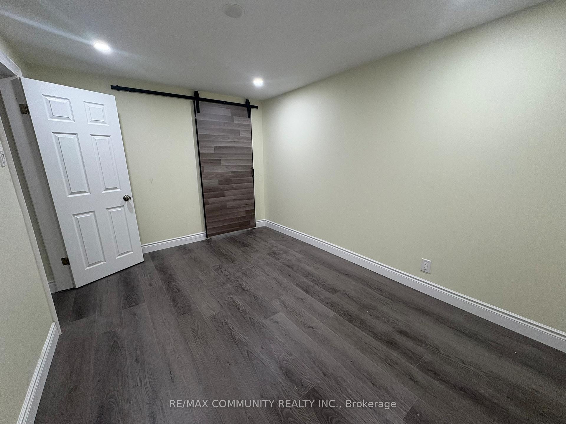 Photo 6 of 117 Millhouse Crescent, Scarborough, Rouge — HOMEH