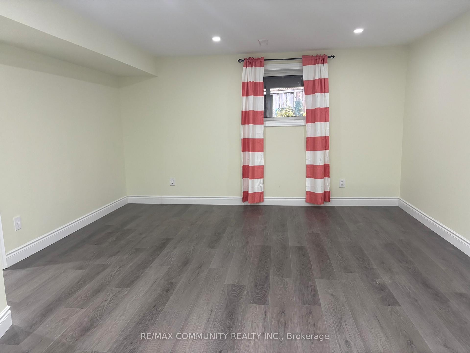 Photo 8 of 117 Millhouse Crescent, Scarborough, Rouge — HOMEH