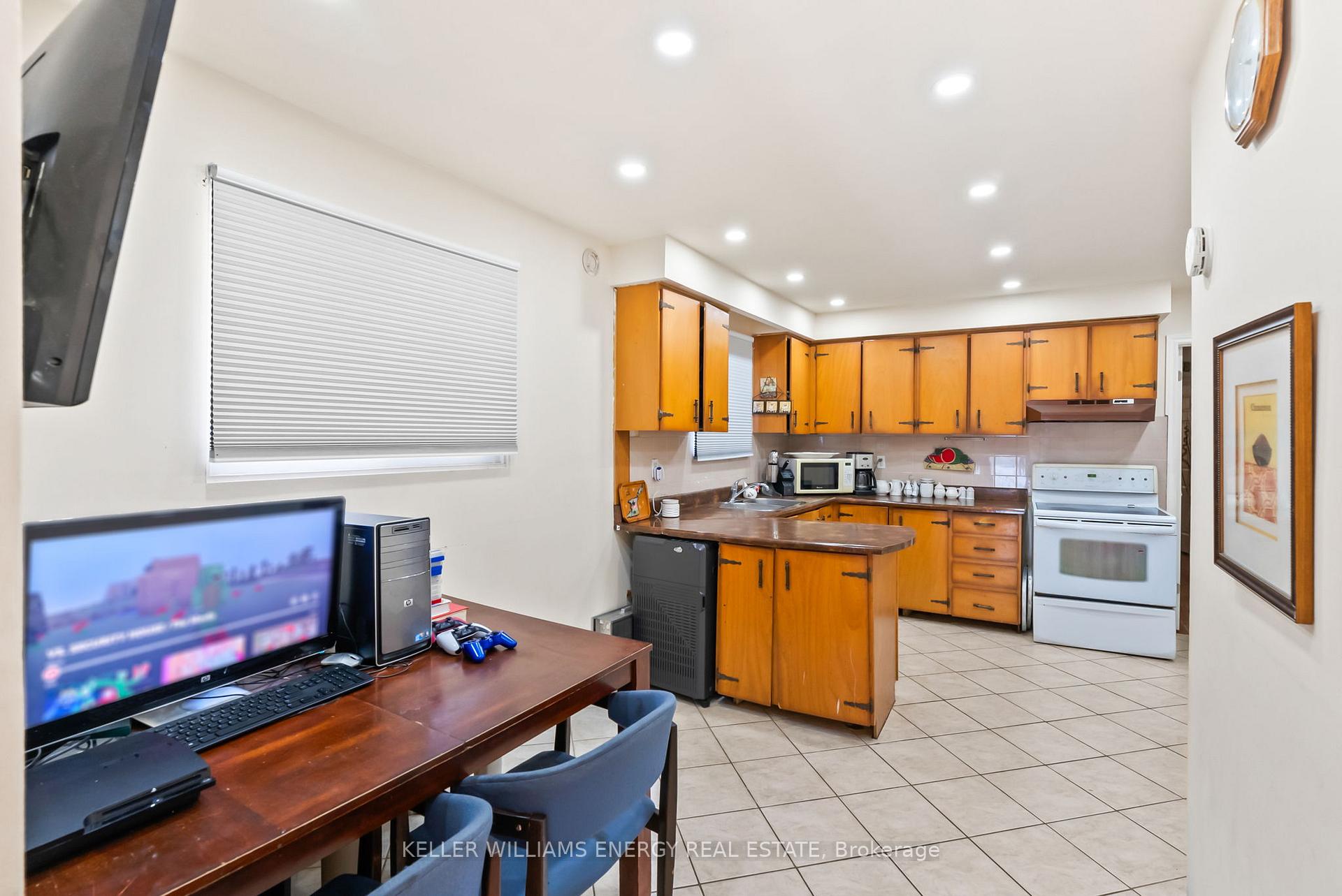 Photo 4 of 110 Littleleaf Drive, Scarborough, Malvern — HOMEH