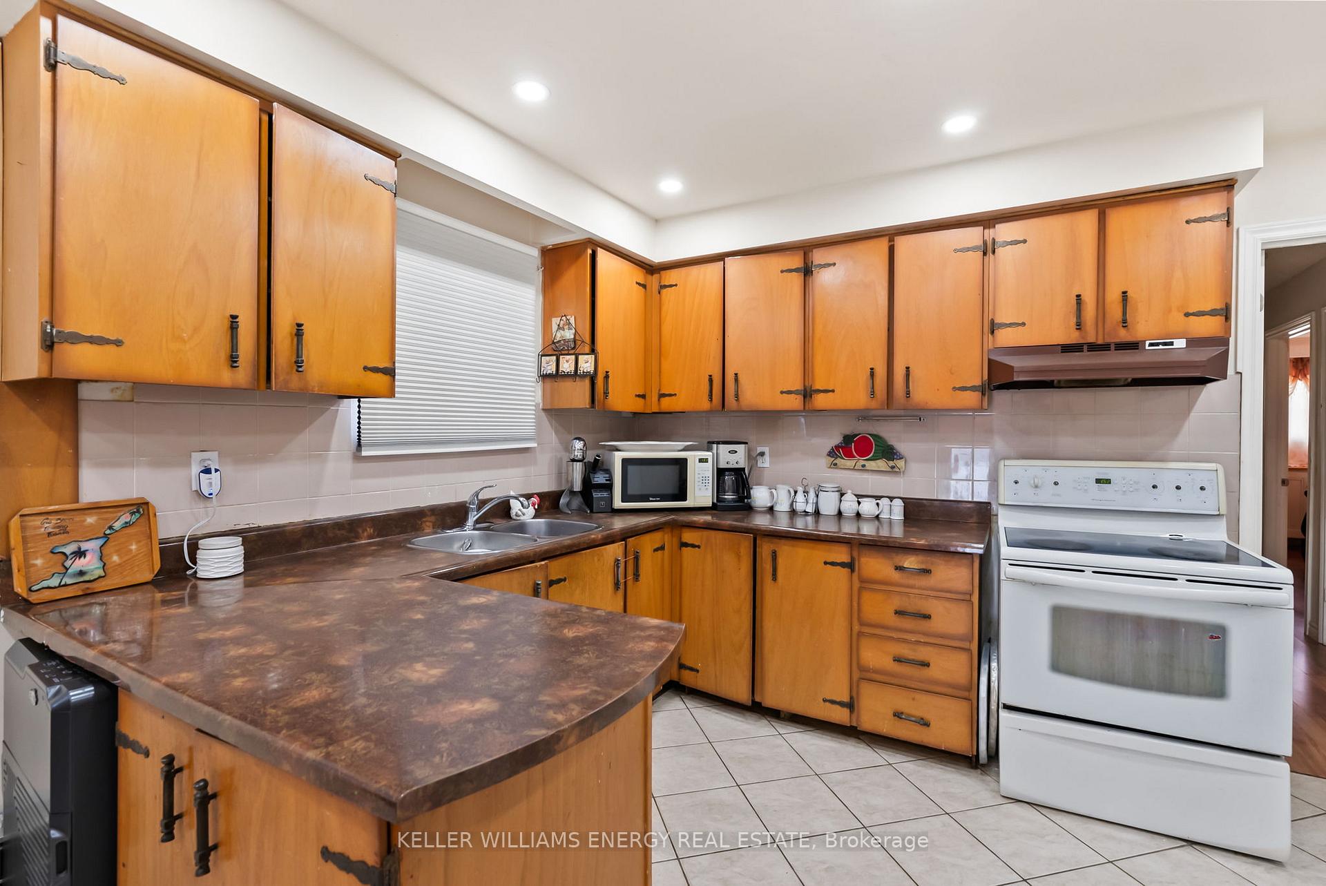 Photo 6 of 110 Littleleaf Drive, Scarborough, Malvern — HOMEH