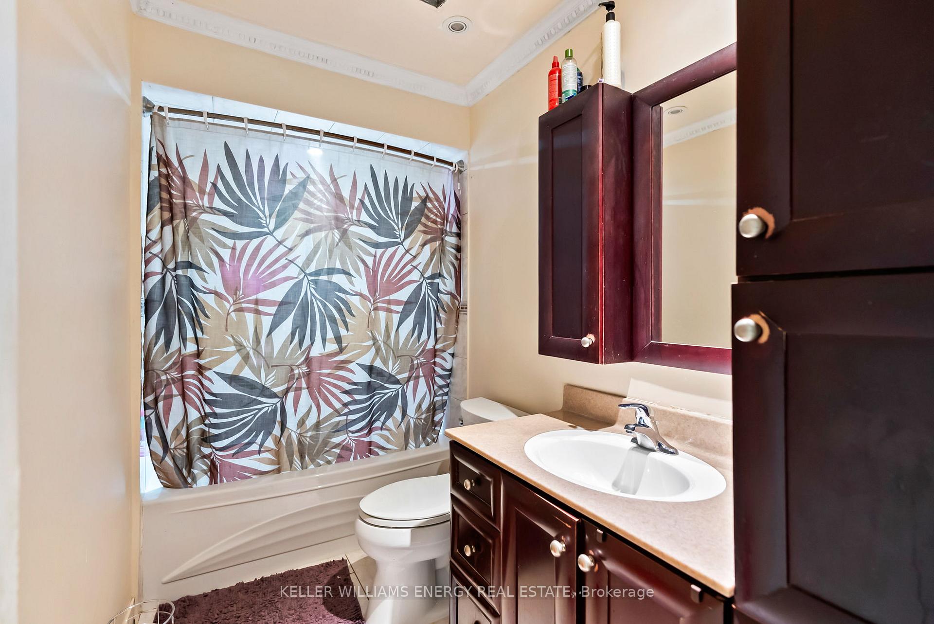 Photo 14 of 110 Littleleaf Drive, Scarborough, Malvern — HOMEH