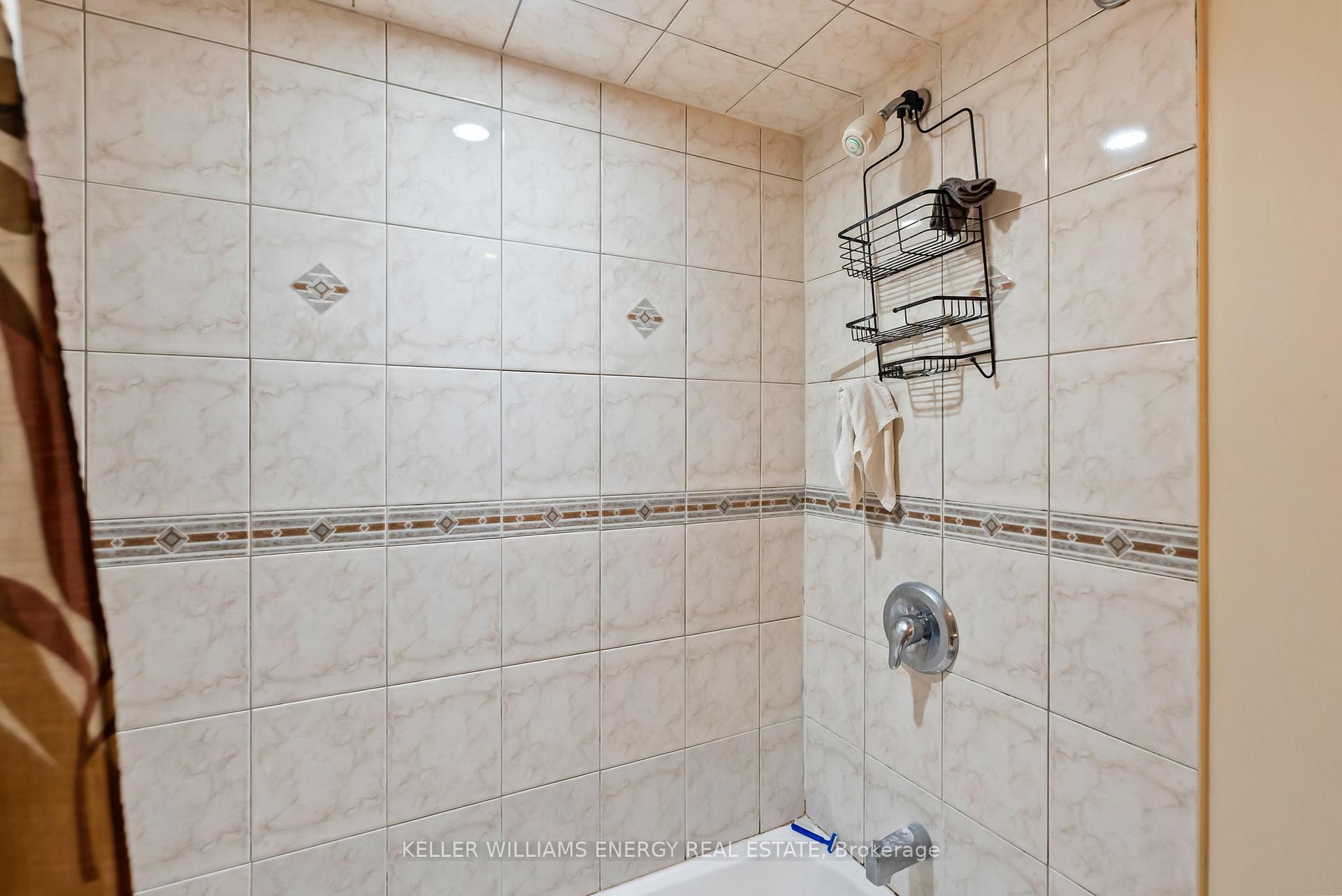 Photo 15 of 110 Littleleaf Drive, Scarborough, Malvern — HOMEH