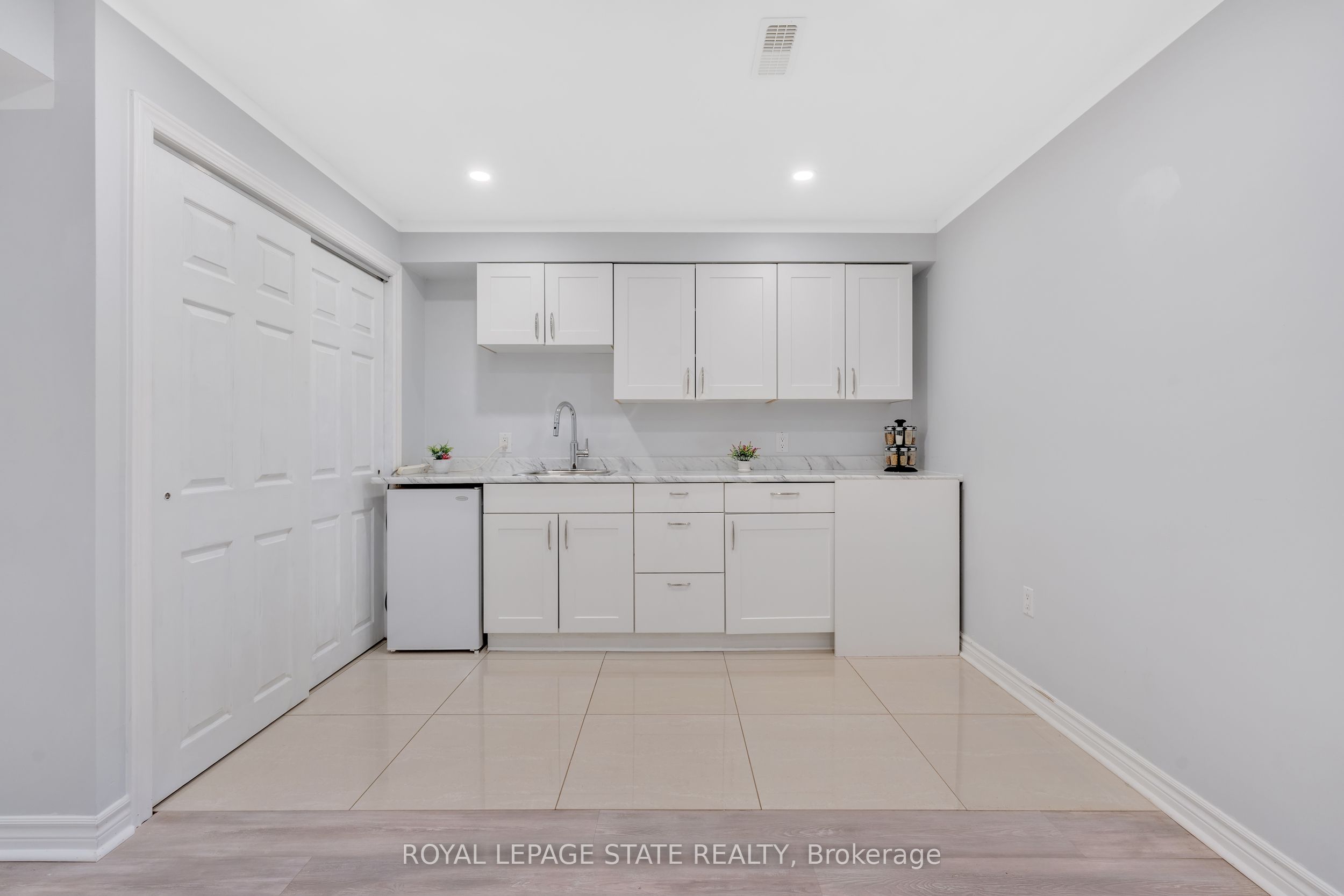 Photo 72 of 1519 Farmstead Drive, Milton, Ford — HOMEH