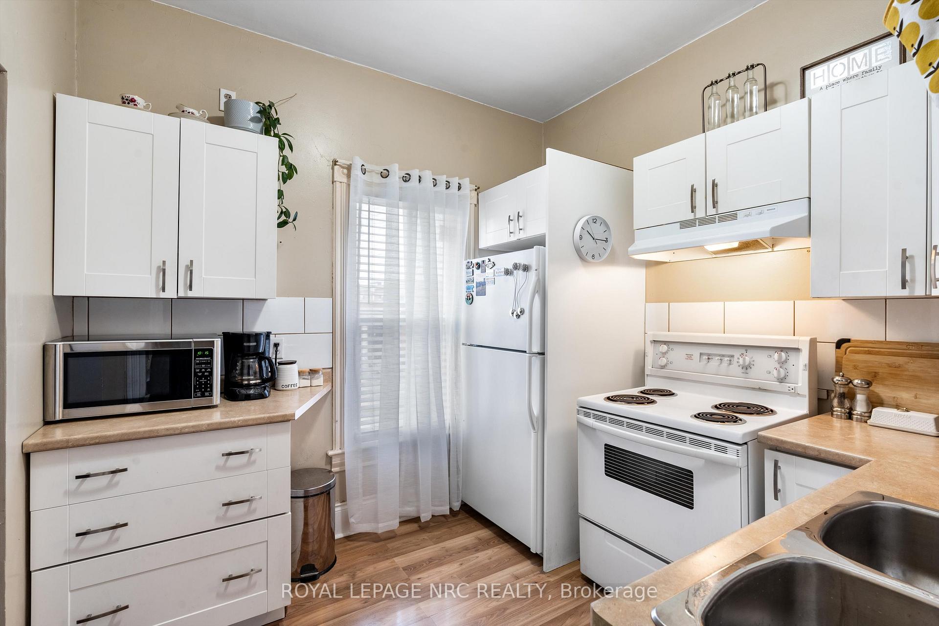 Photo 22 of 6 Ormond Street S, Thorold, Thorold Downtown — HOMEH