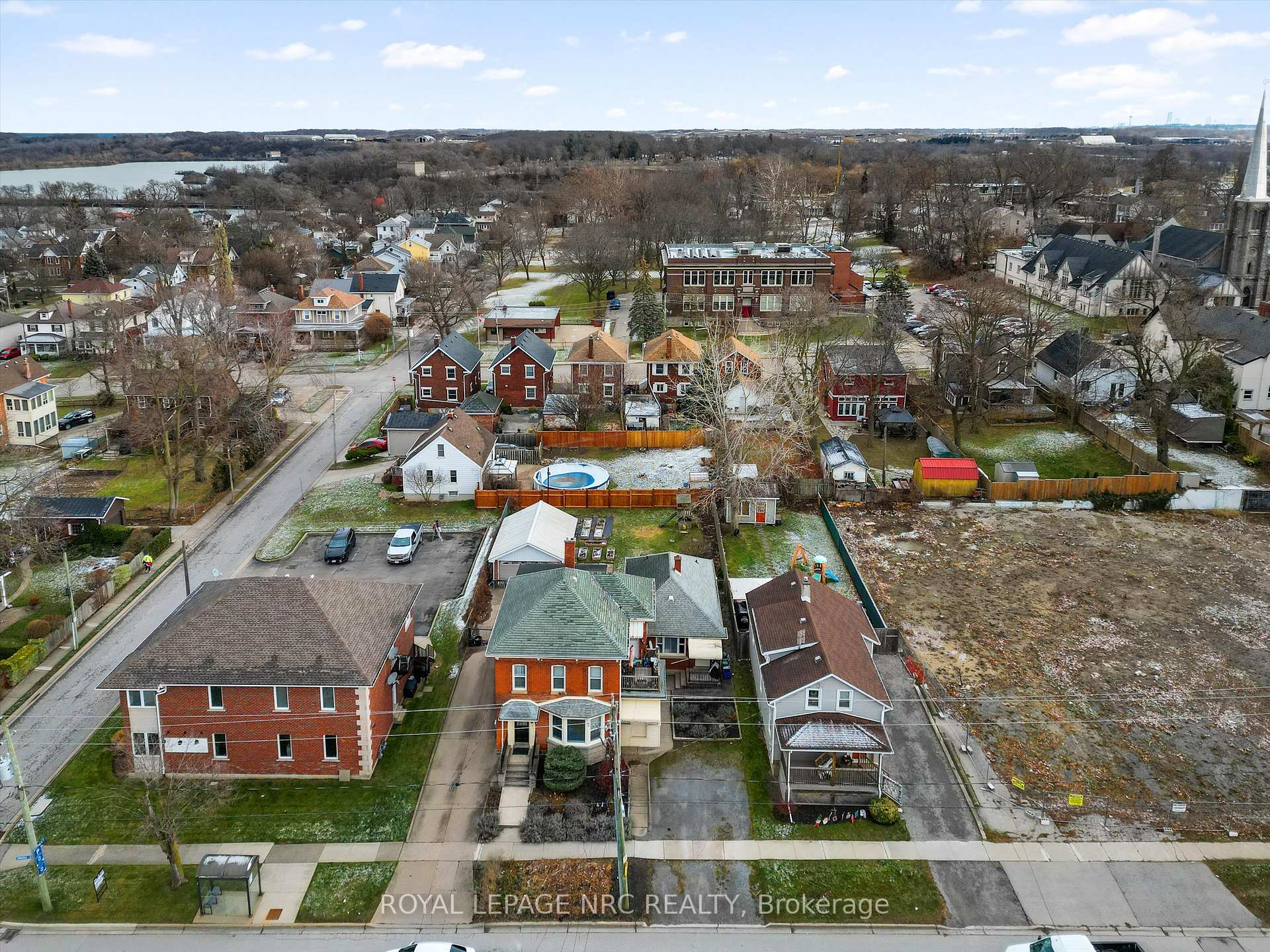 Photo 34 of 6 Ormond Street S, Thorold, Thorold Downtown — HOMEH