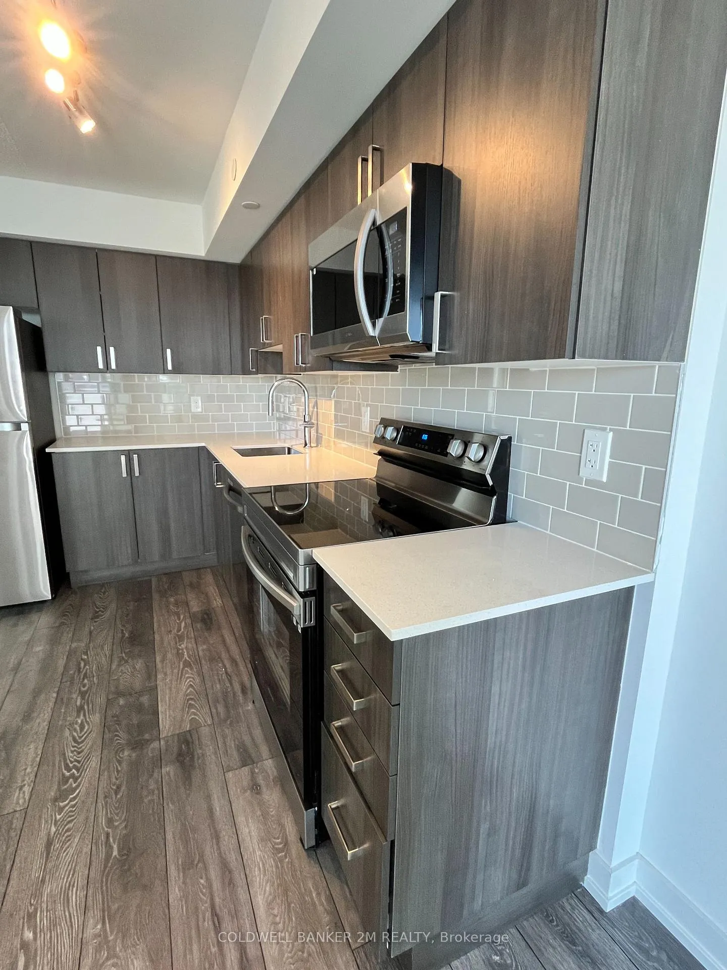 Photo 4 of Unit 1007, 1455 Celebration Drive, Pickering, Bay Ridges — HOMEH
