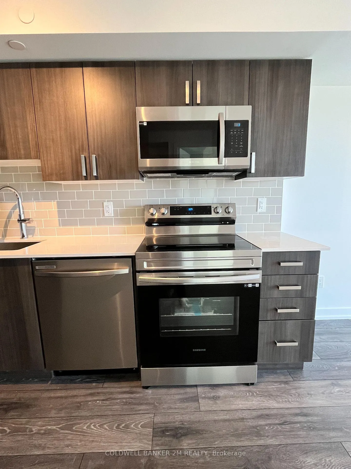 Photo 5 of Unit 1007, 1455 Celebration Drive, Pickering, Bay Ridges — HOMEH