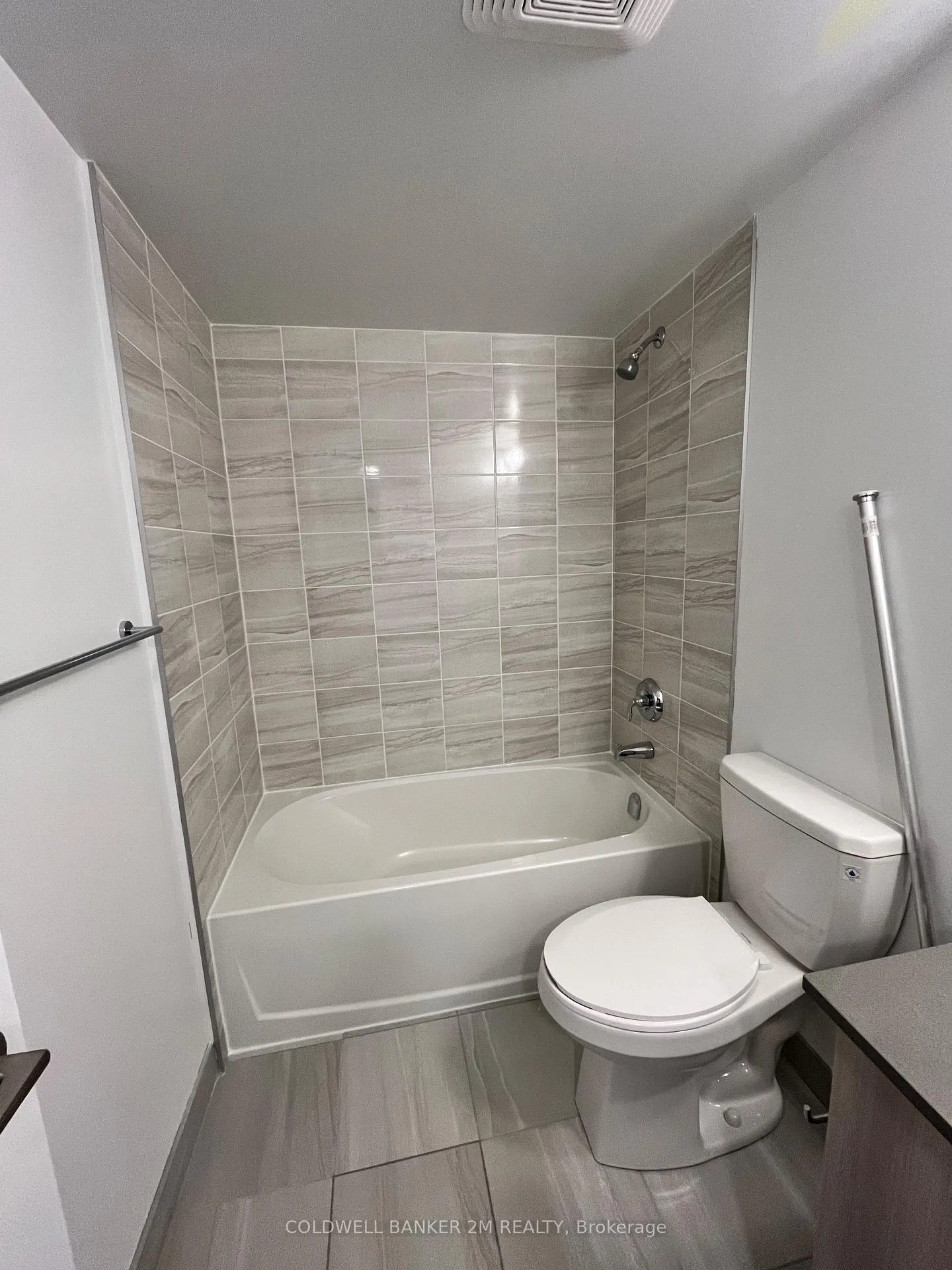 Photo 10 of Unit 1007, 1455 Celebration Drive, Pickering, Bay Ridges — HOMEH