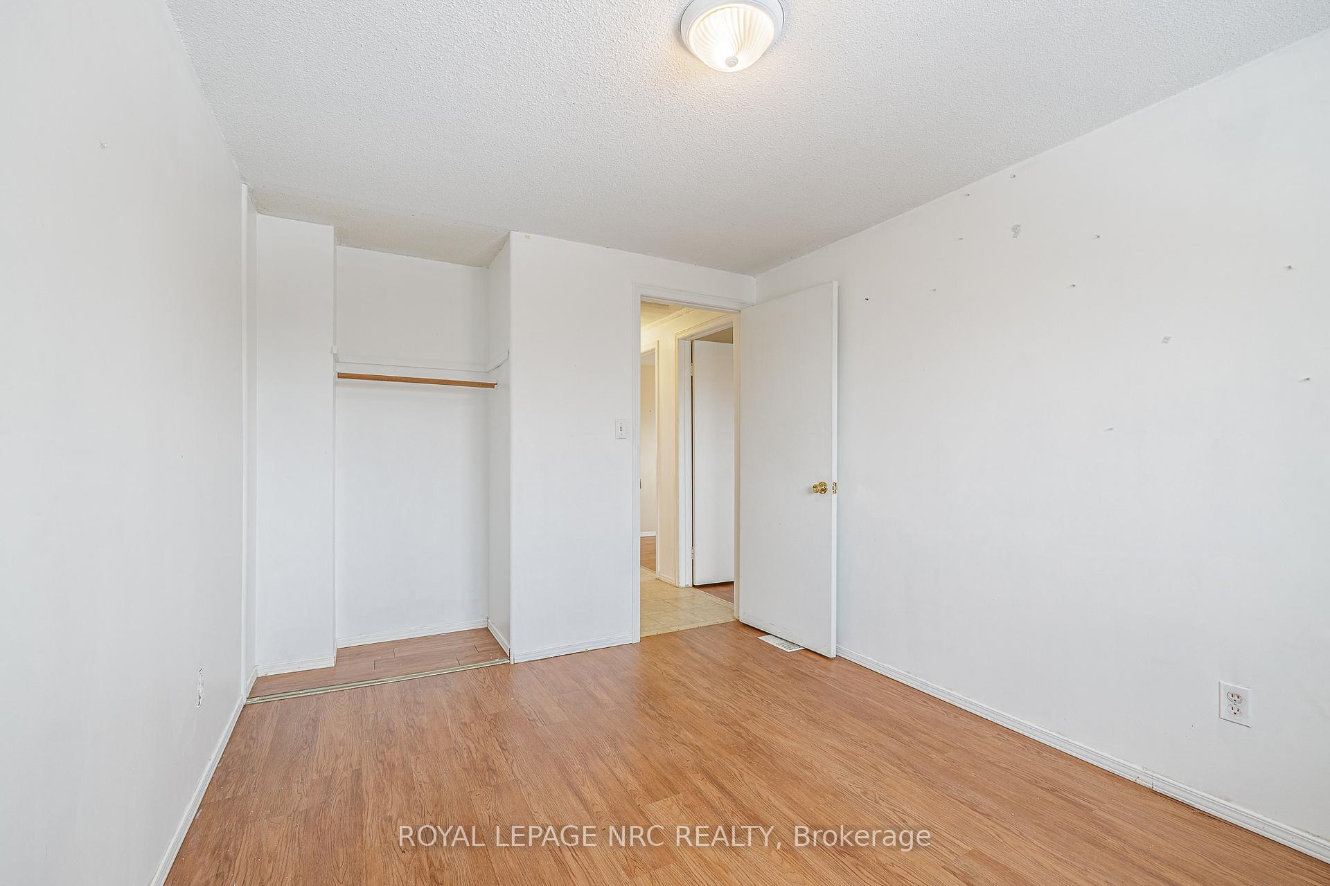 Photo 18 of 38 Buchanan Crescent, Thorold, Confederation Heights — HOMEH