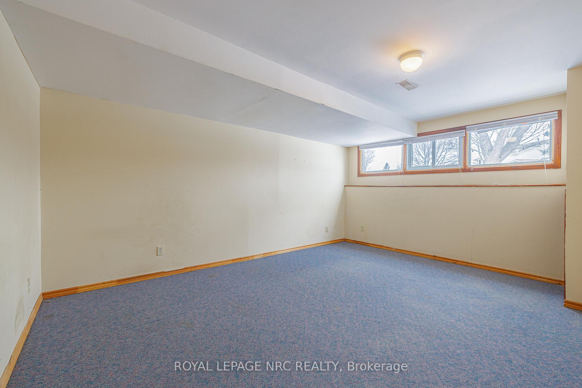 Photo 24 of 38 Buchanan Crescent, Thorold, Confederation Heights — HOMEH