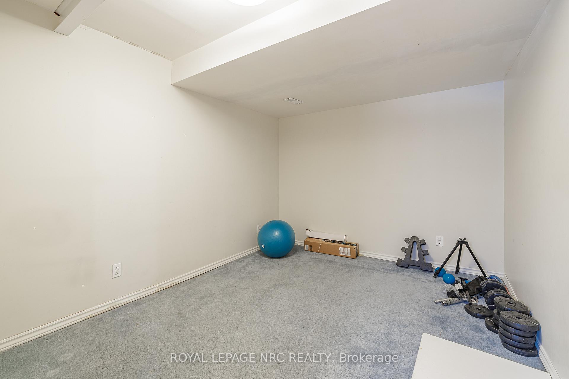 Photo 26 of 38 Buchanan Crescent, Thorold, Confederation Heights — HOMEH