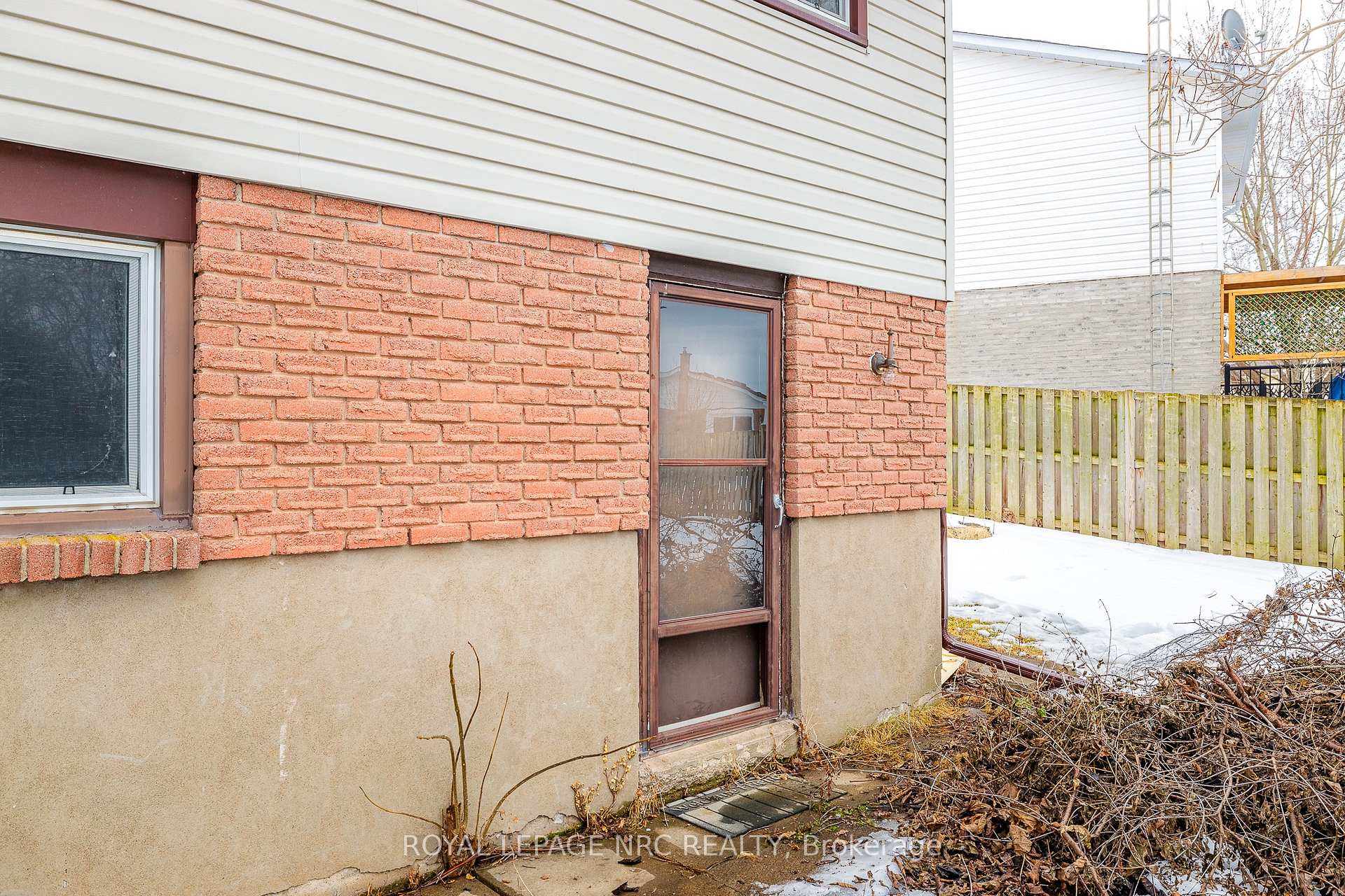 Photo 33 of 38 Buchanan Crescent, Thorold, Confederation Heights — HOMEH