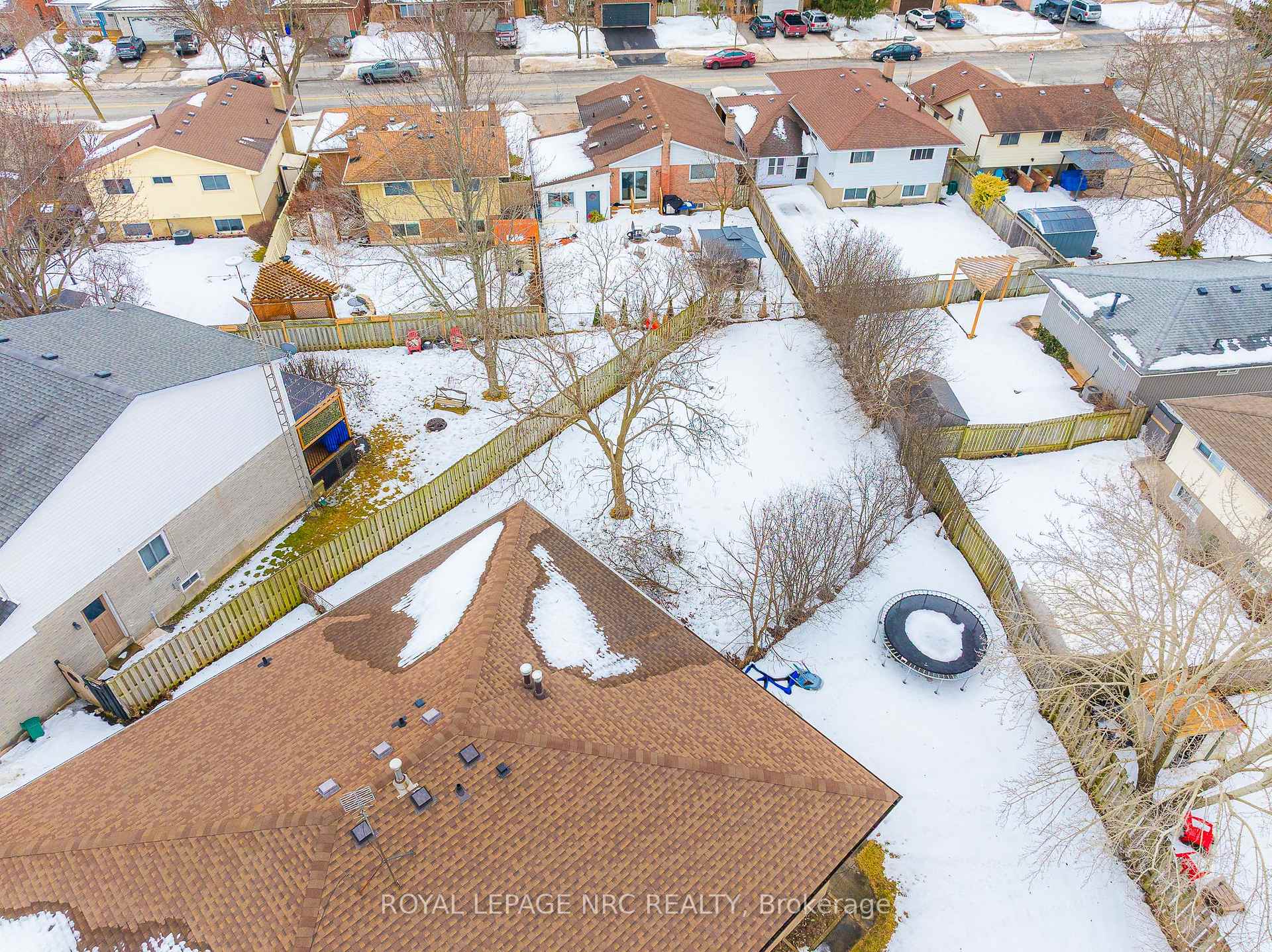 Photo 36 of 38 Buchanan Crescent, Thorold, Confederation Heights — HOMEH