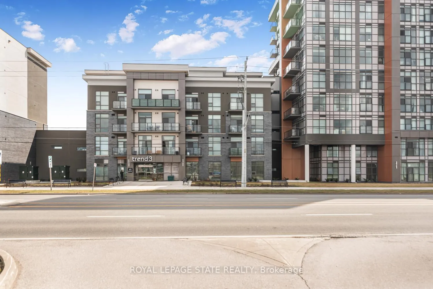 Photo 1 of Unit 1009, 470 Dundas Street E, Hamilton, Waterdown — HOMEH